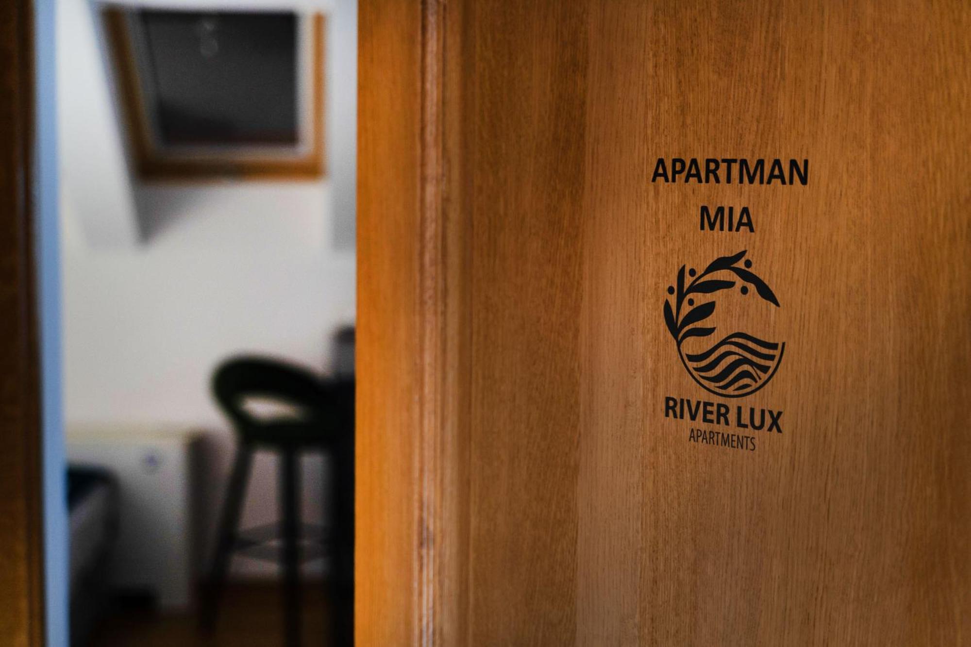 Mini Hotel RiverLux Apartments