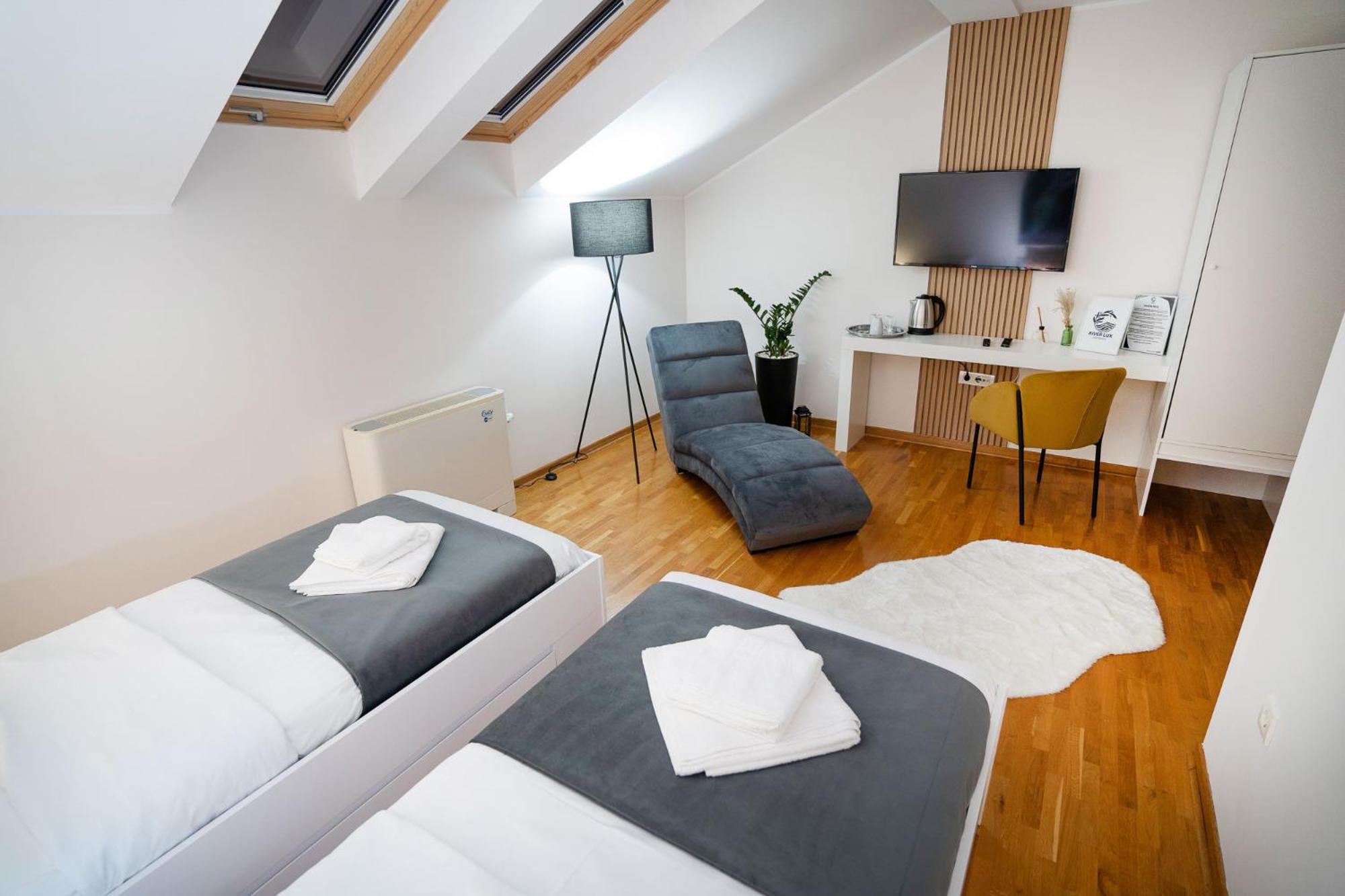 Mini Hotel RiverLux Apartments
