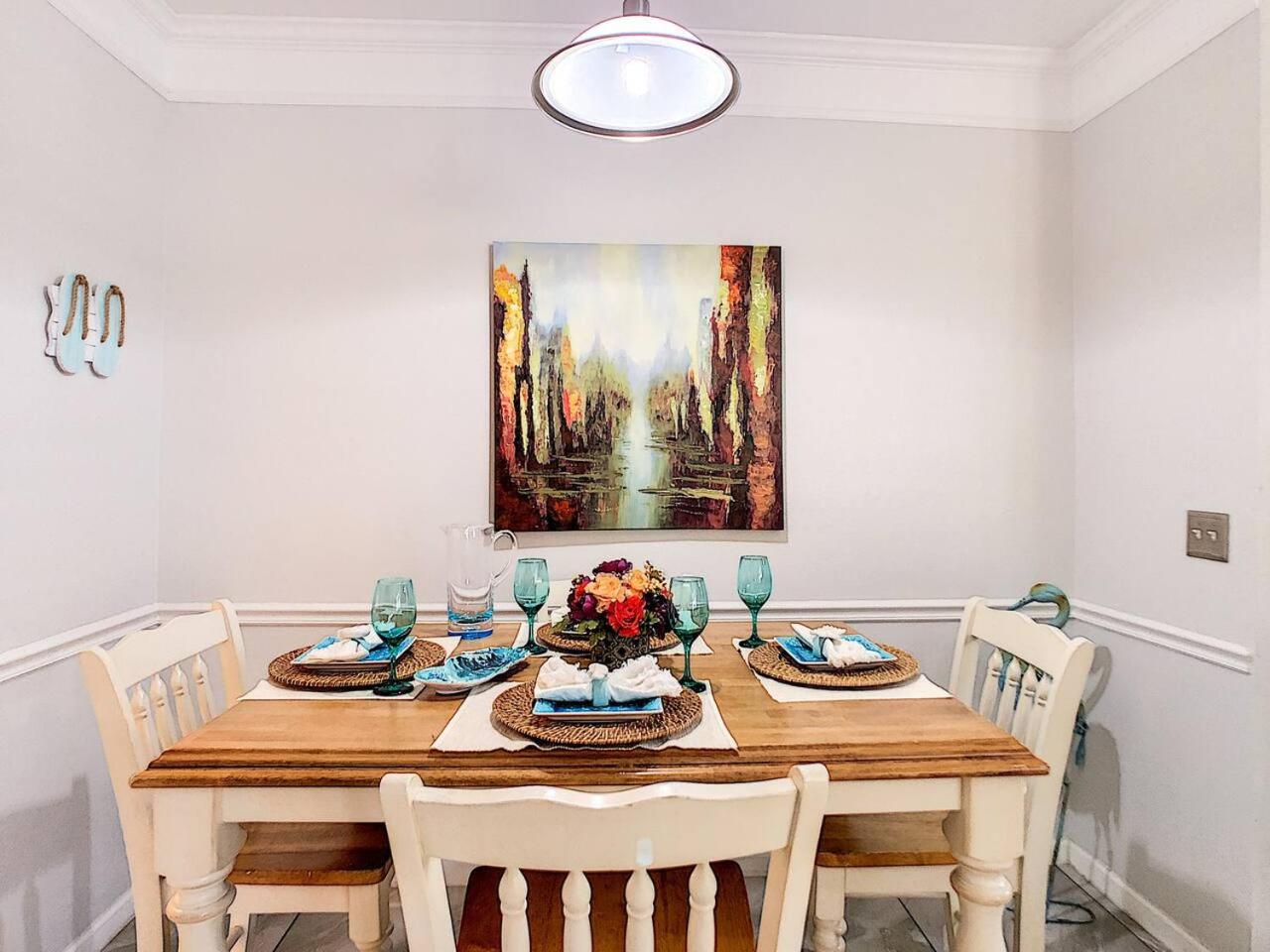 Stunning Beach House in central area near Disney view 5