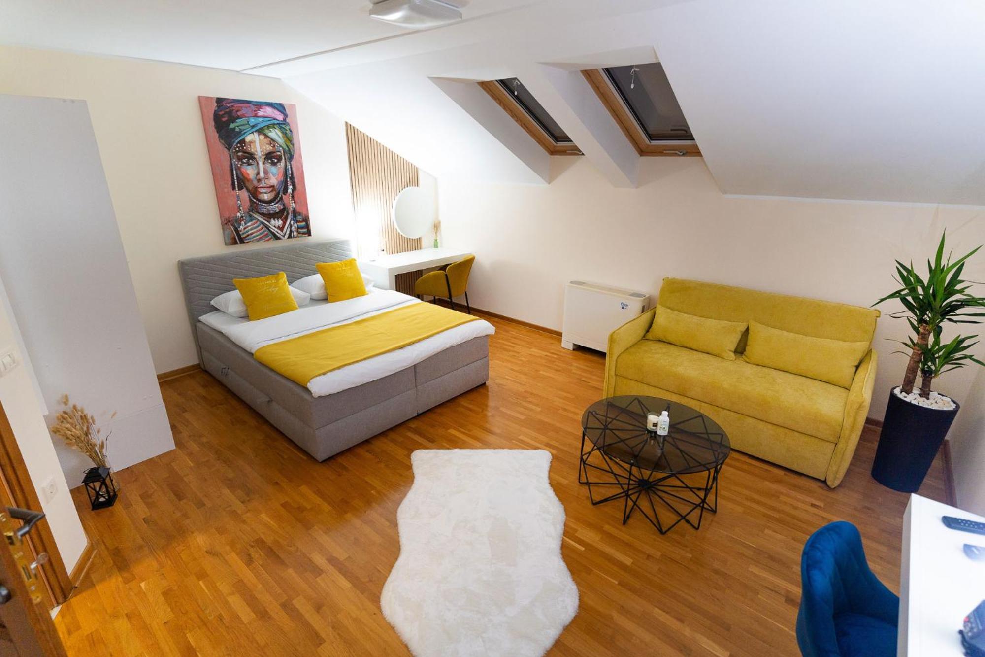 Mini Hotel RiverLux Apartments