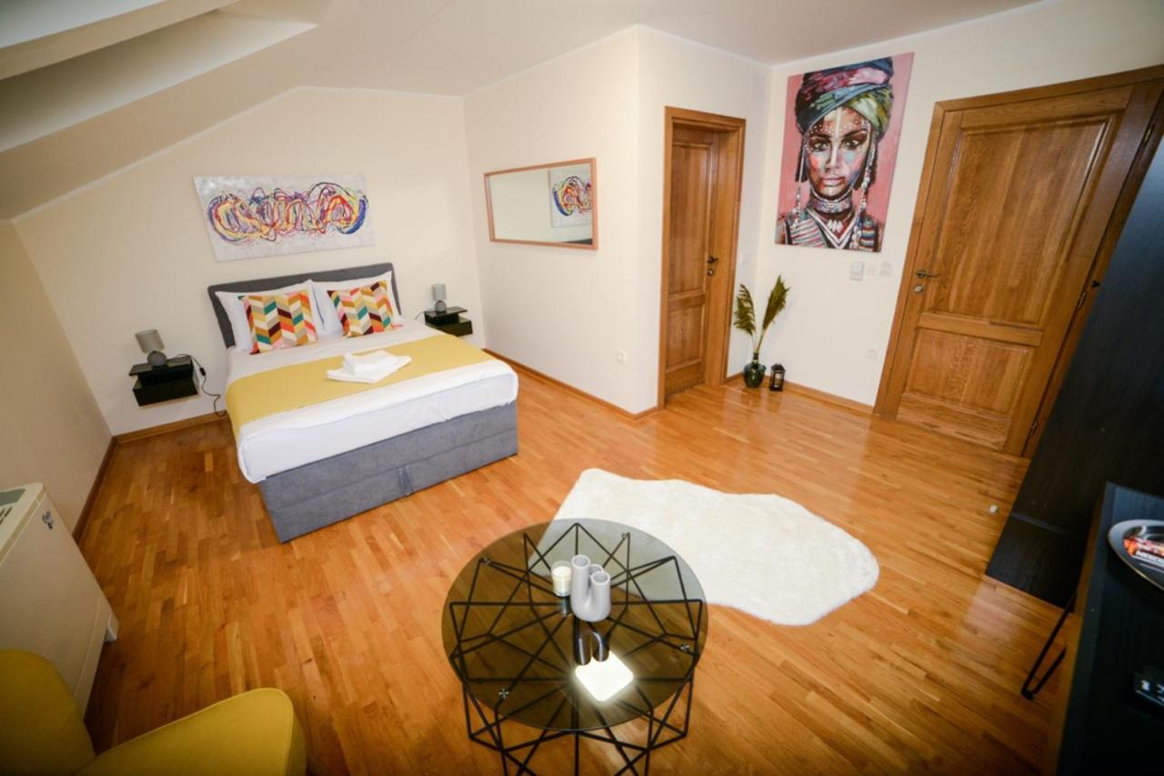 Mini Hotel RiverLux Apartments