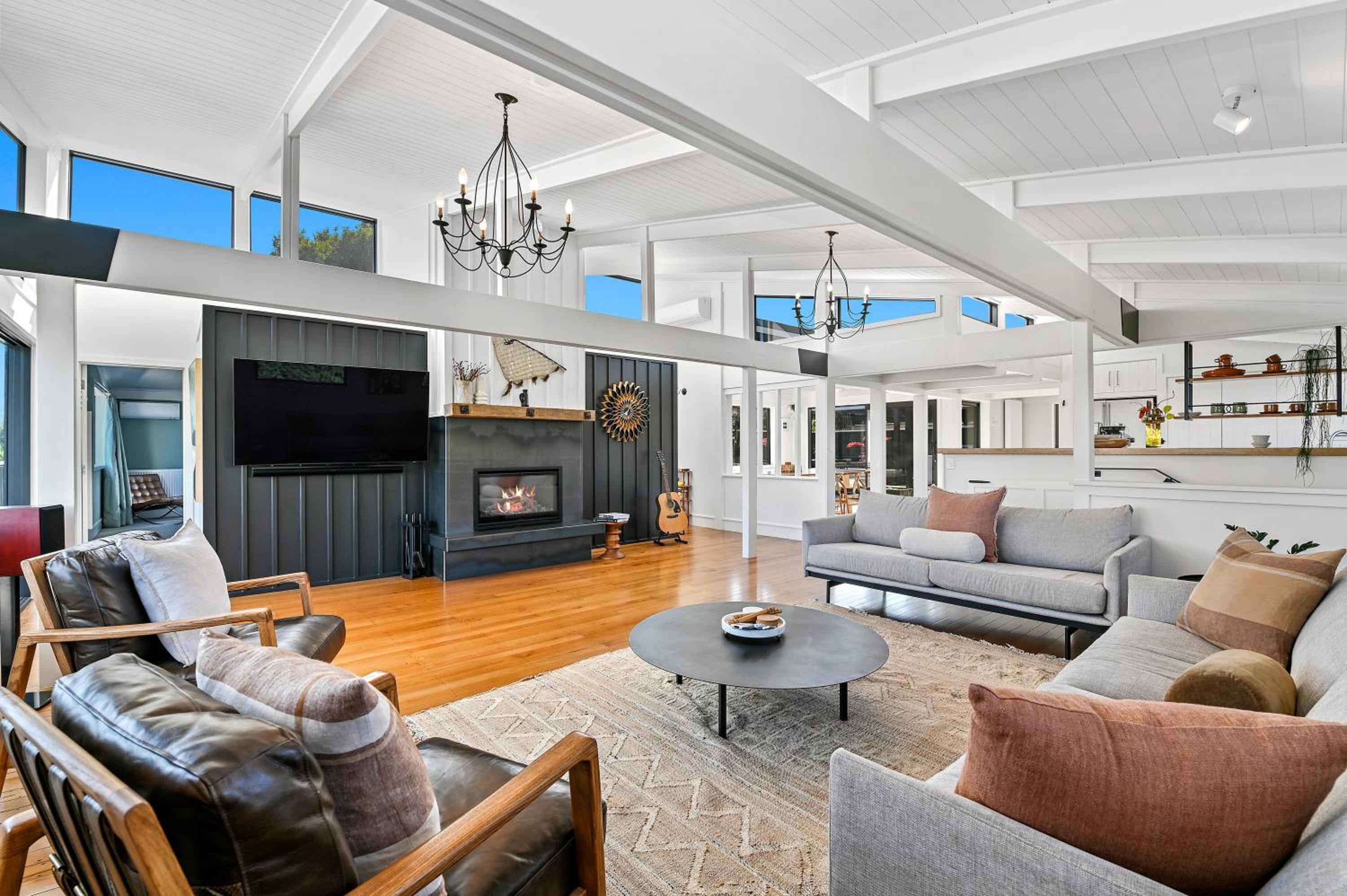 Lake Terrace Lodge - Luxury Taupo Accommodation view 4