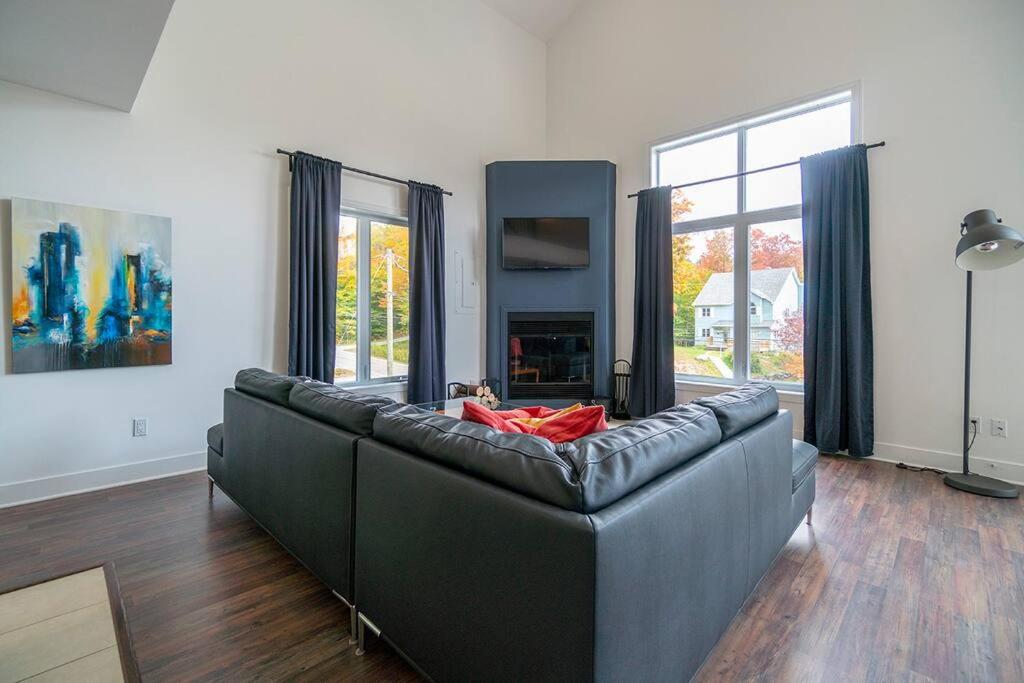 Grands Espaces Orford 115 condo/chalet