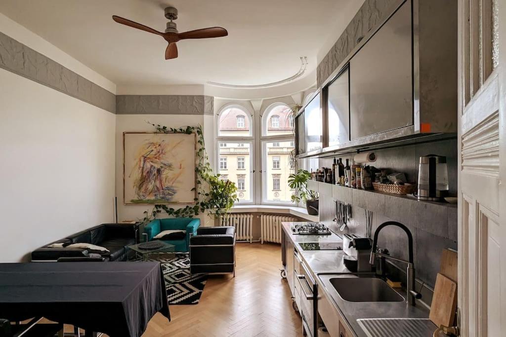 Modern meets Classic - near Volkspark Schöneberg