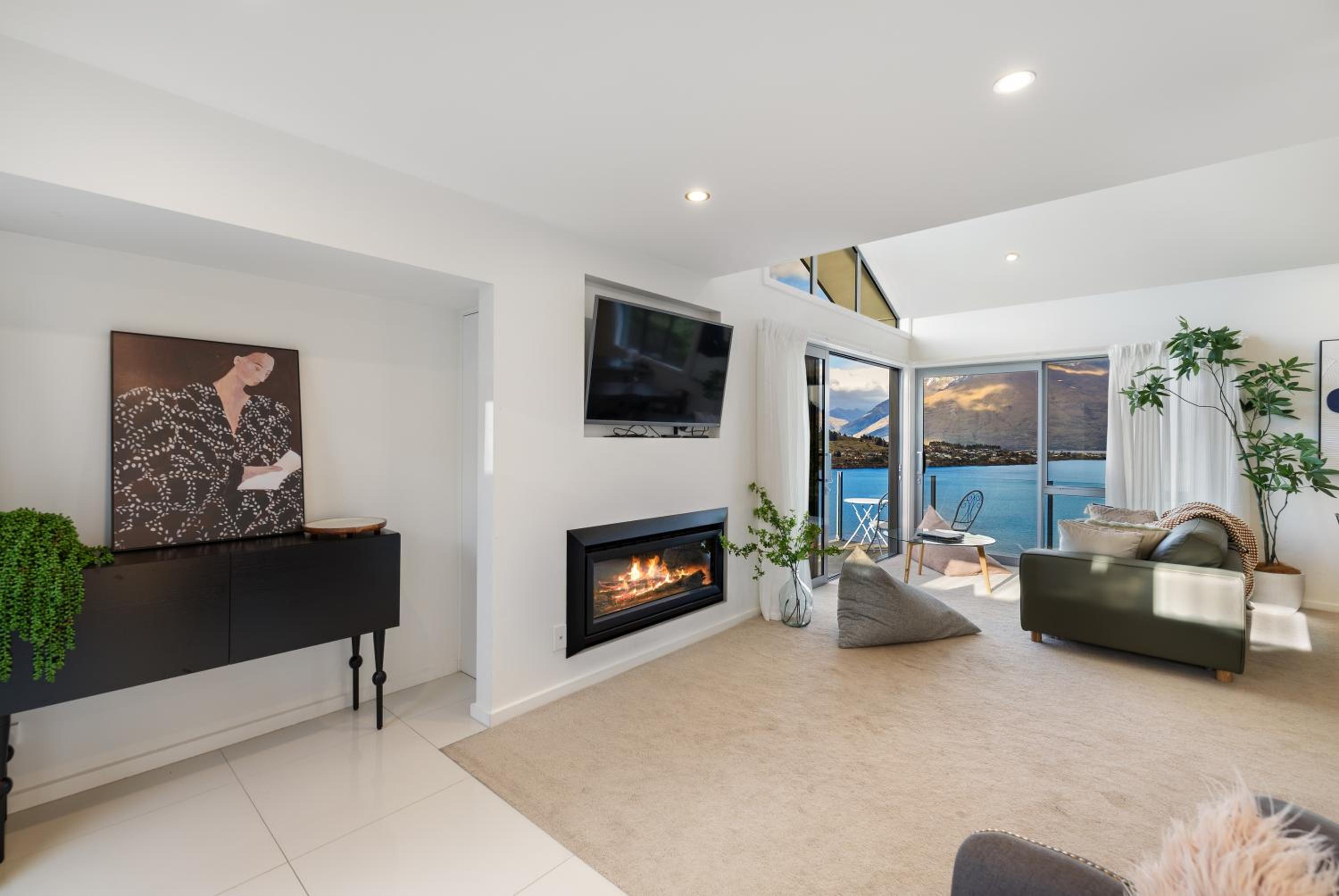 Luxury Away - Summit View view 2