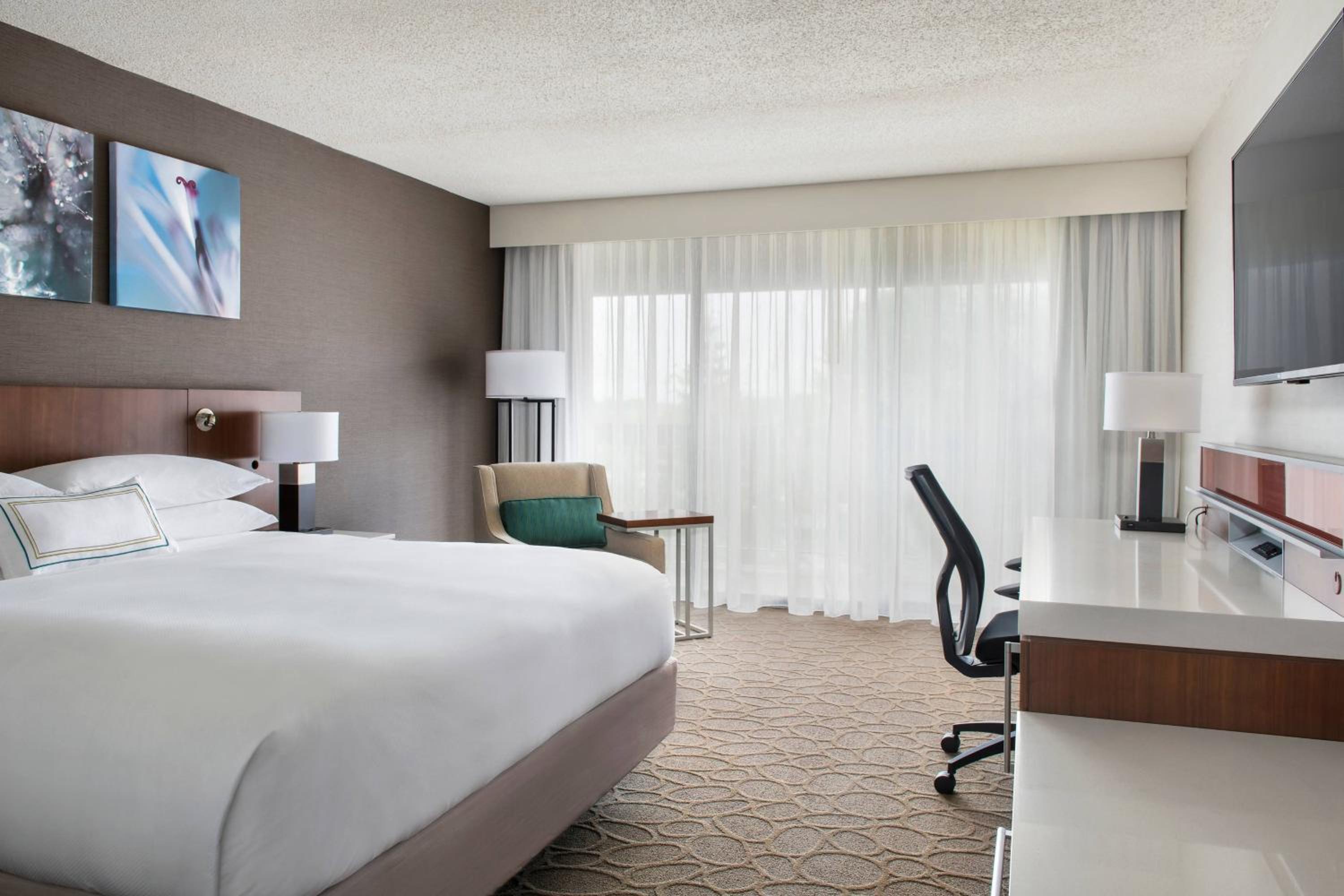 Milwaukee Vacations - Delta Hotels by Marriott Mount Pleasant - Property Image 5