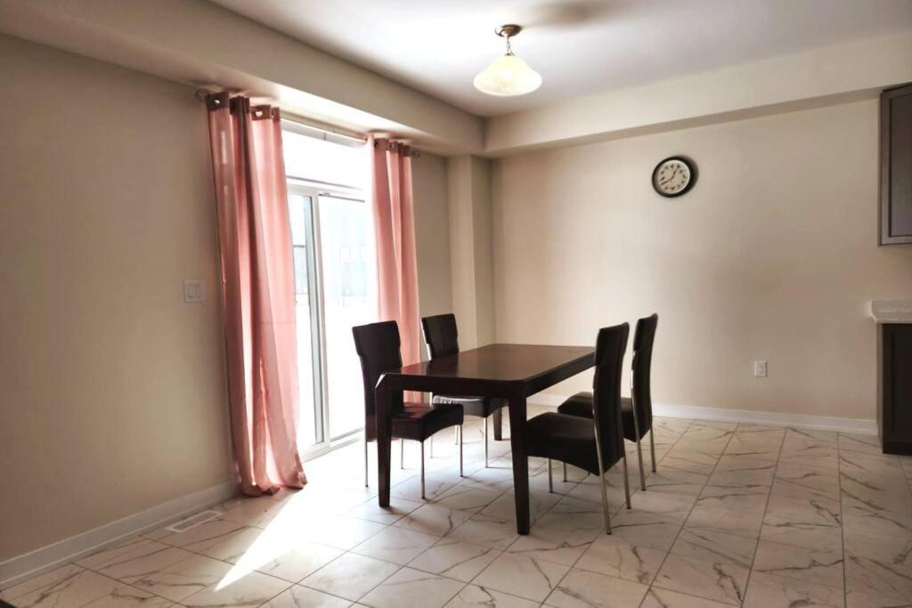 Entire home near Hamilton