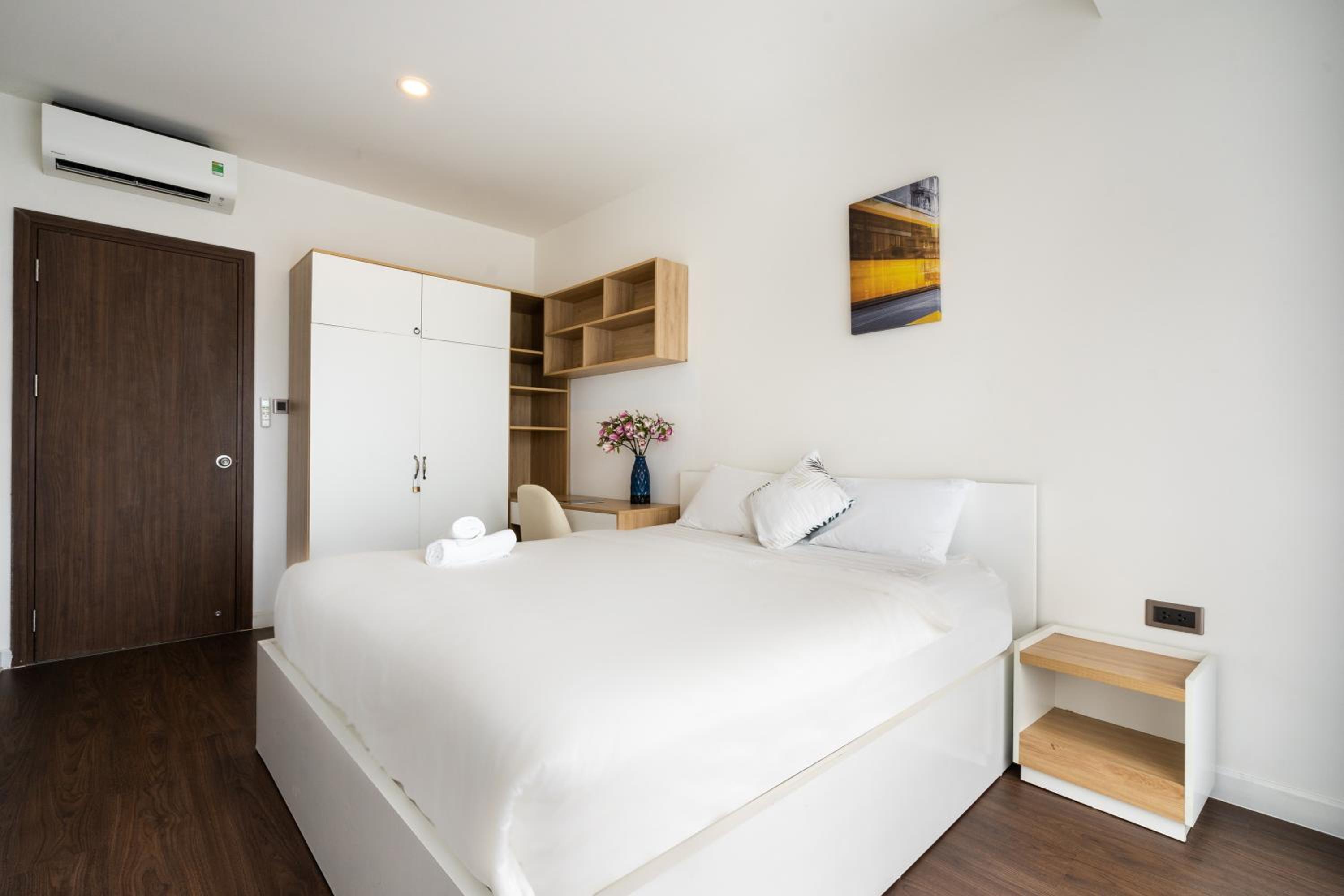 Saigon Royal Apartment 2 bedroom in center
