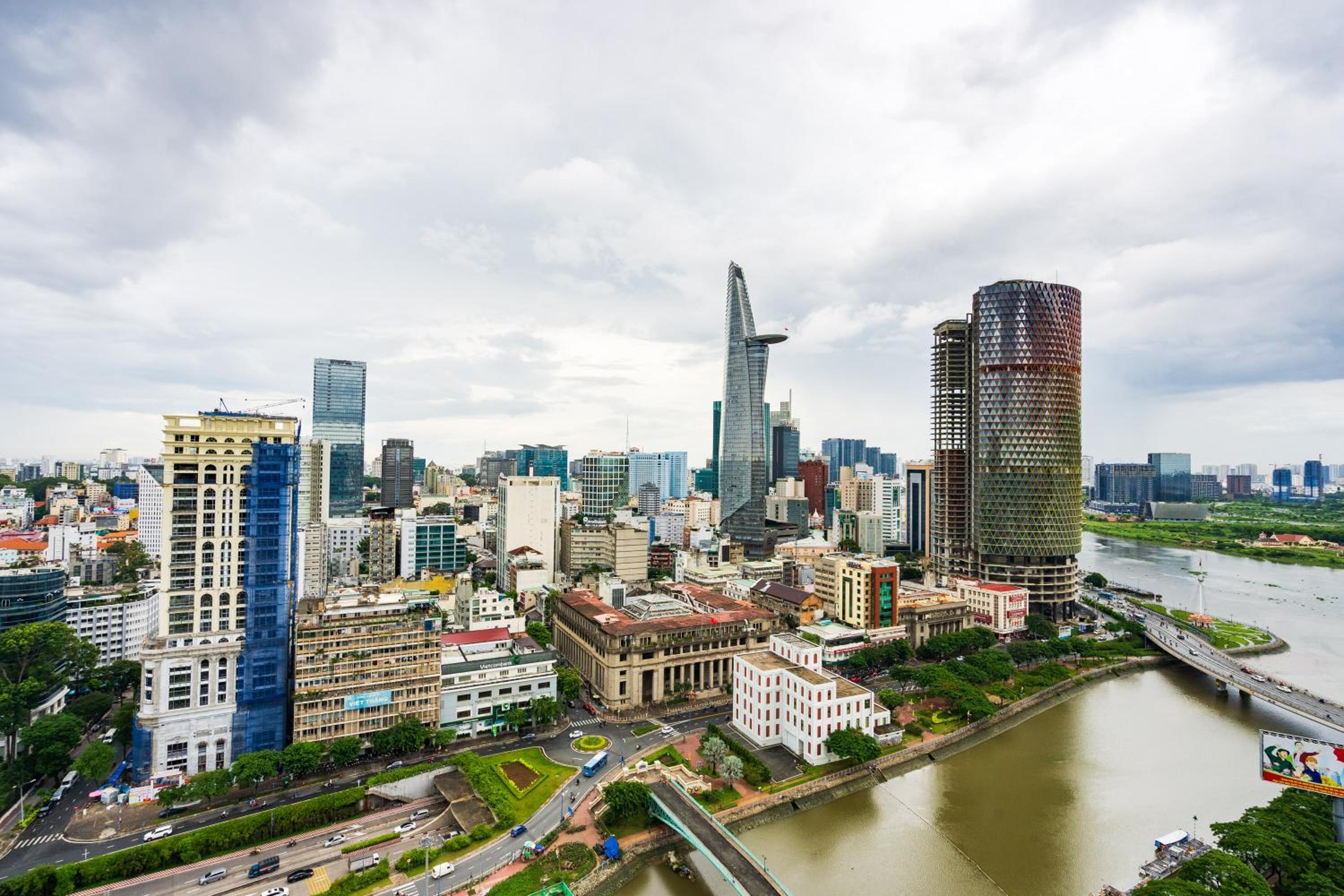Saigon Royal Apartment 2 bedroom in center