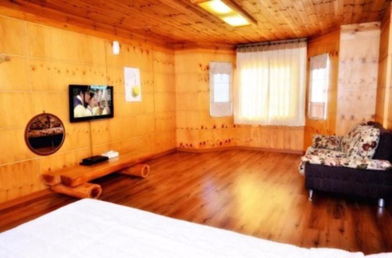 Jeju Mokhwa Pension