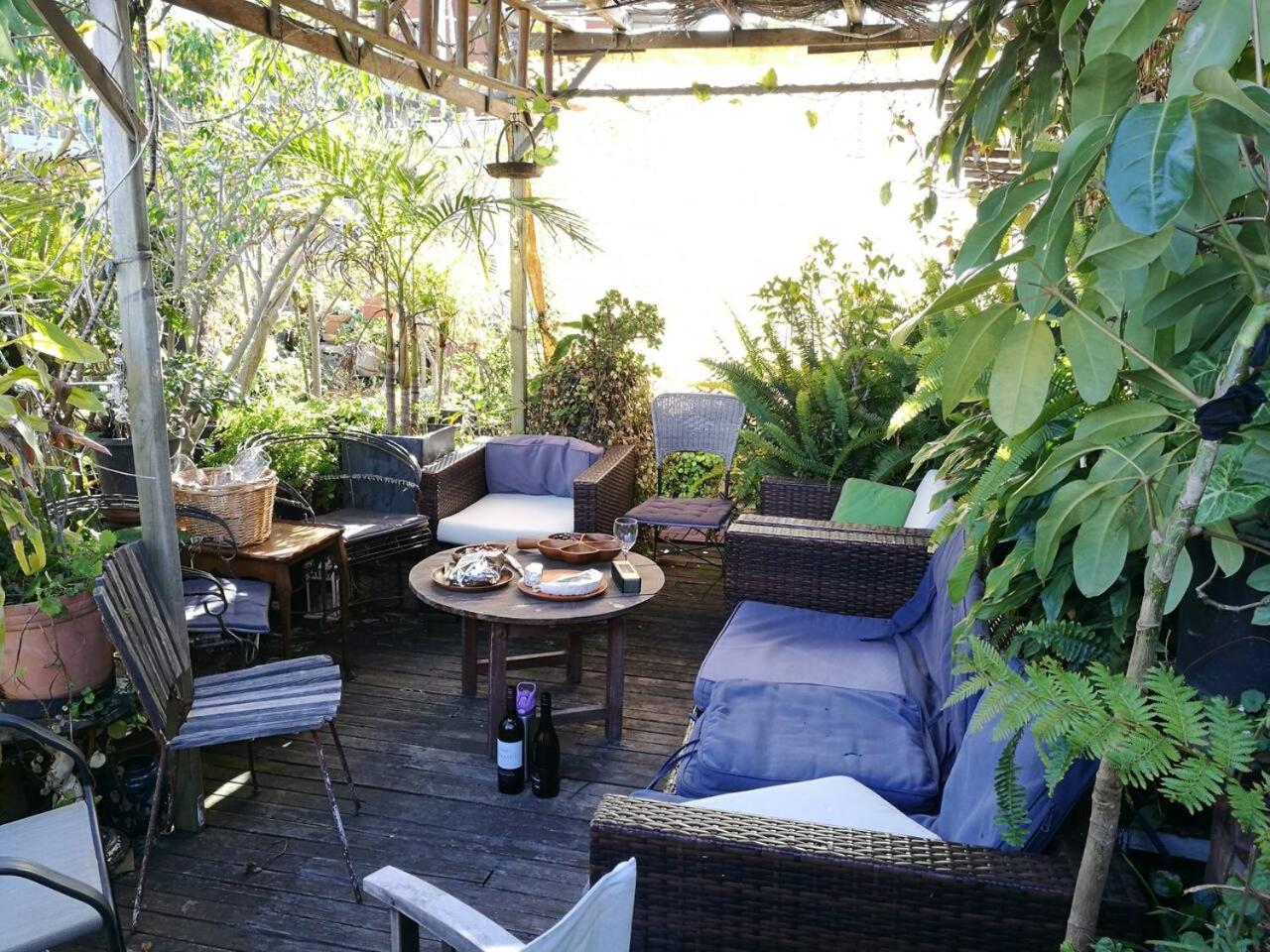 Spacious quiet apartment in Bondi