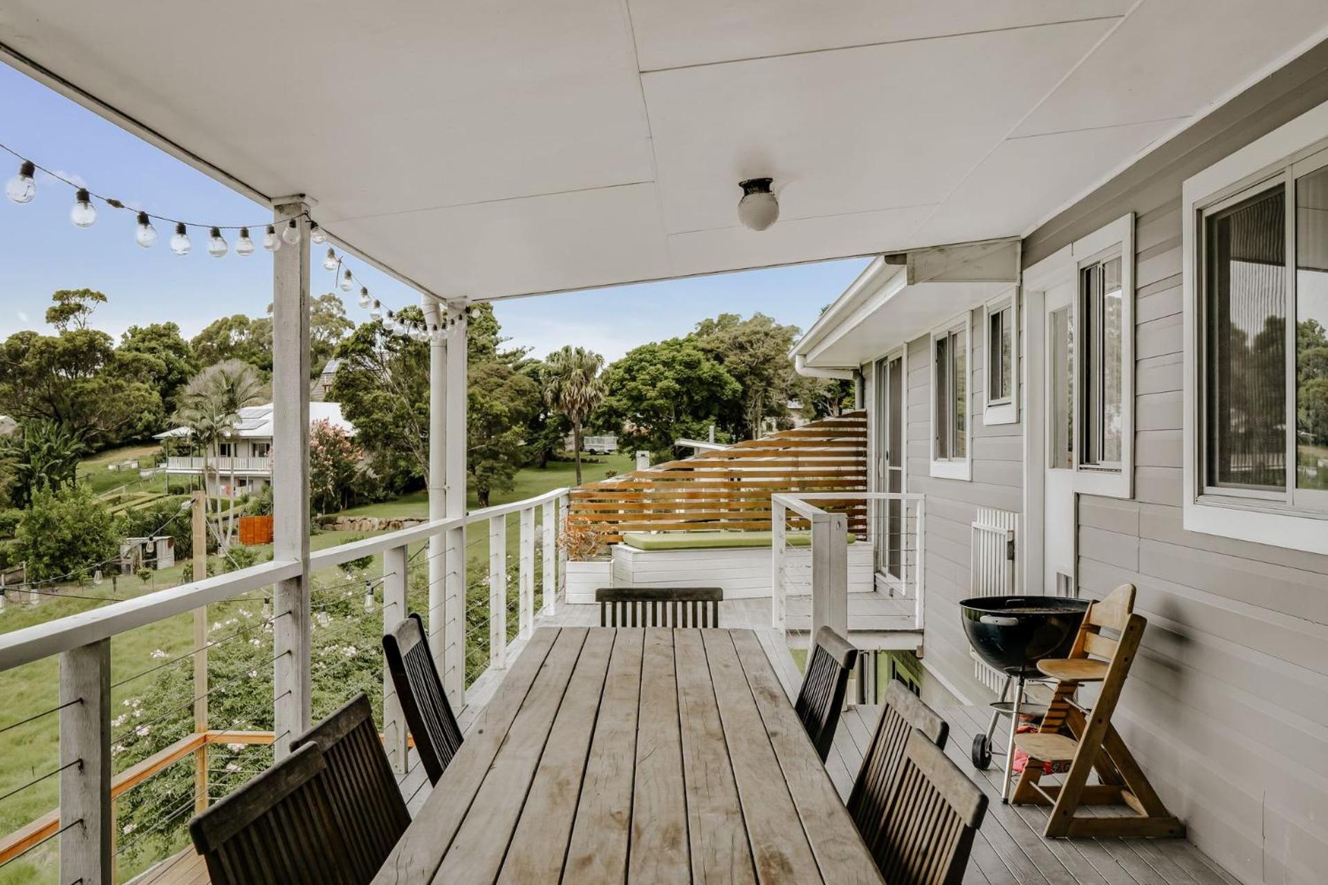 Suey's Coastal Farm House