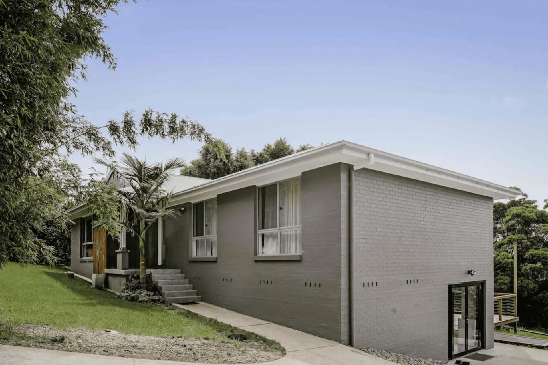 Suey's Coastal Farm House