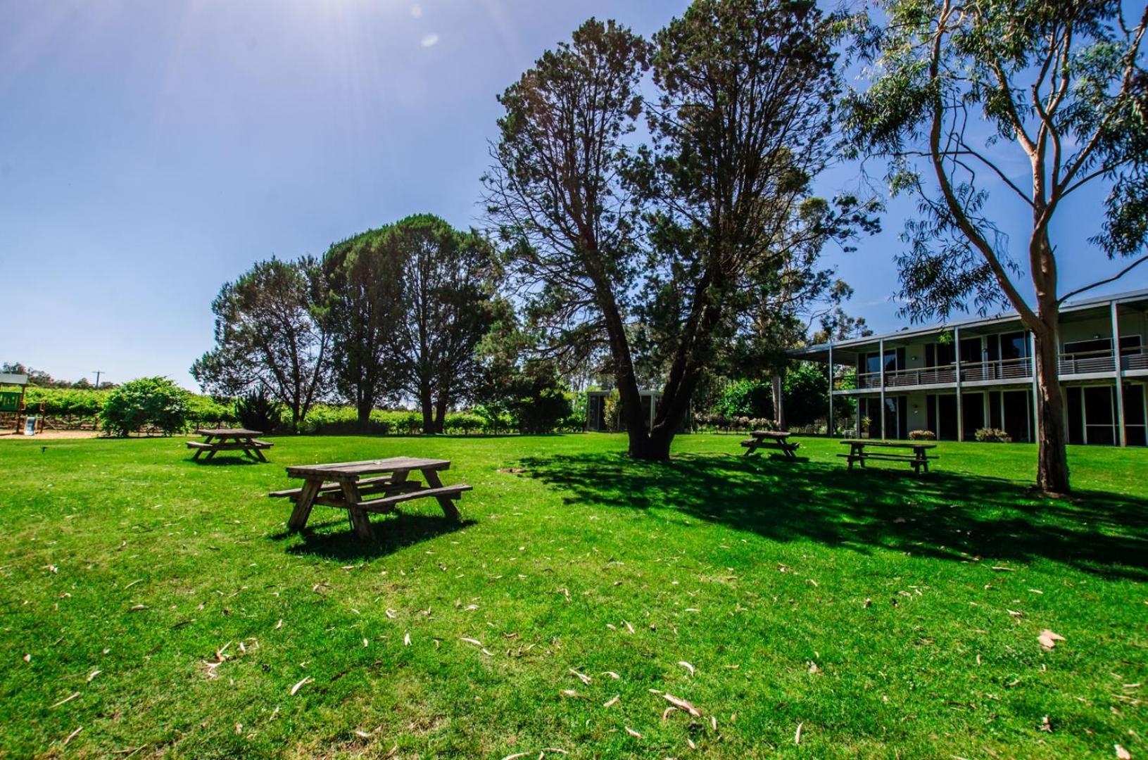 Cape Horn Vineyard 5 Bedroom Riverfront House on Working Vineyard