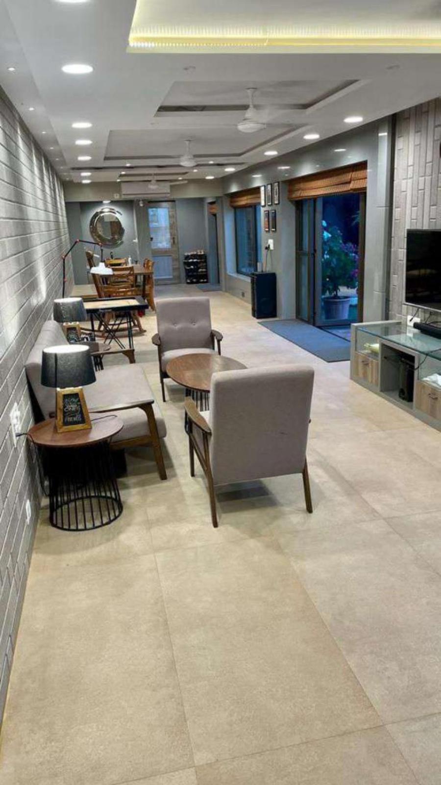 lounge