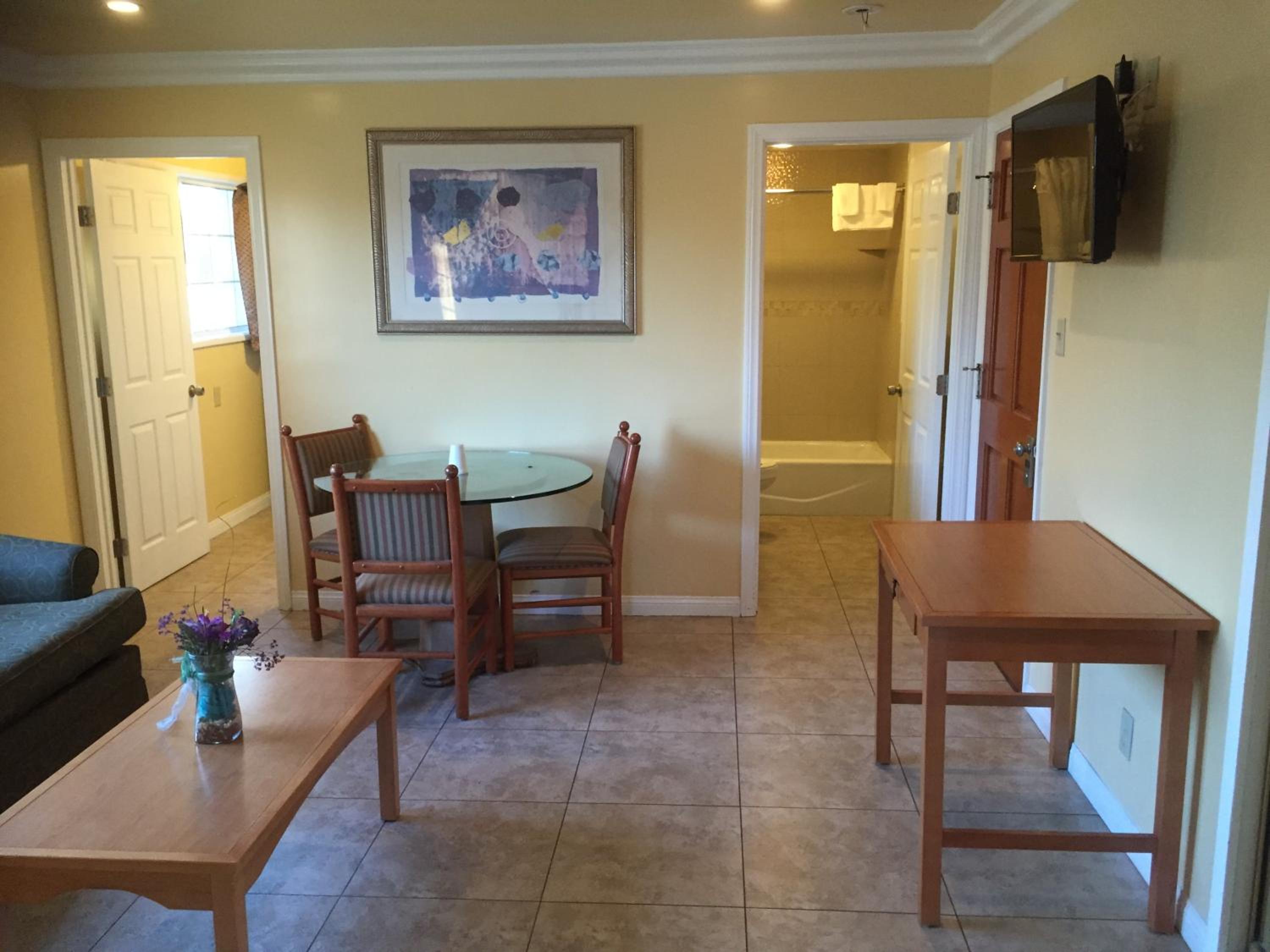 Ventura Vacations - Bayshore Inn Ventura - Property Image 38