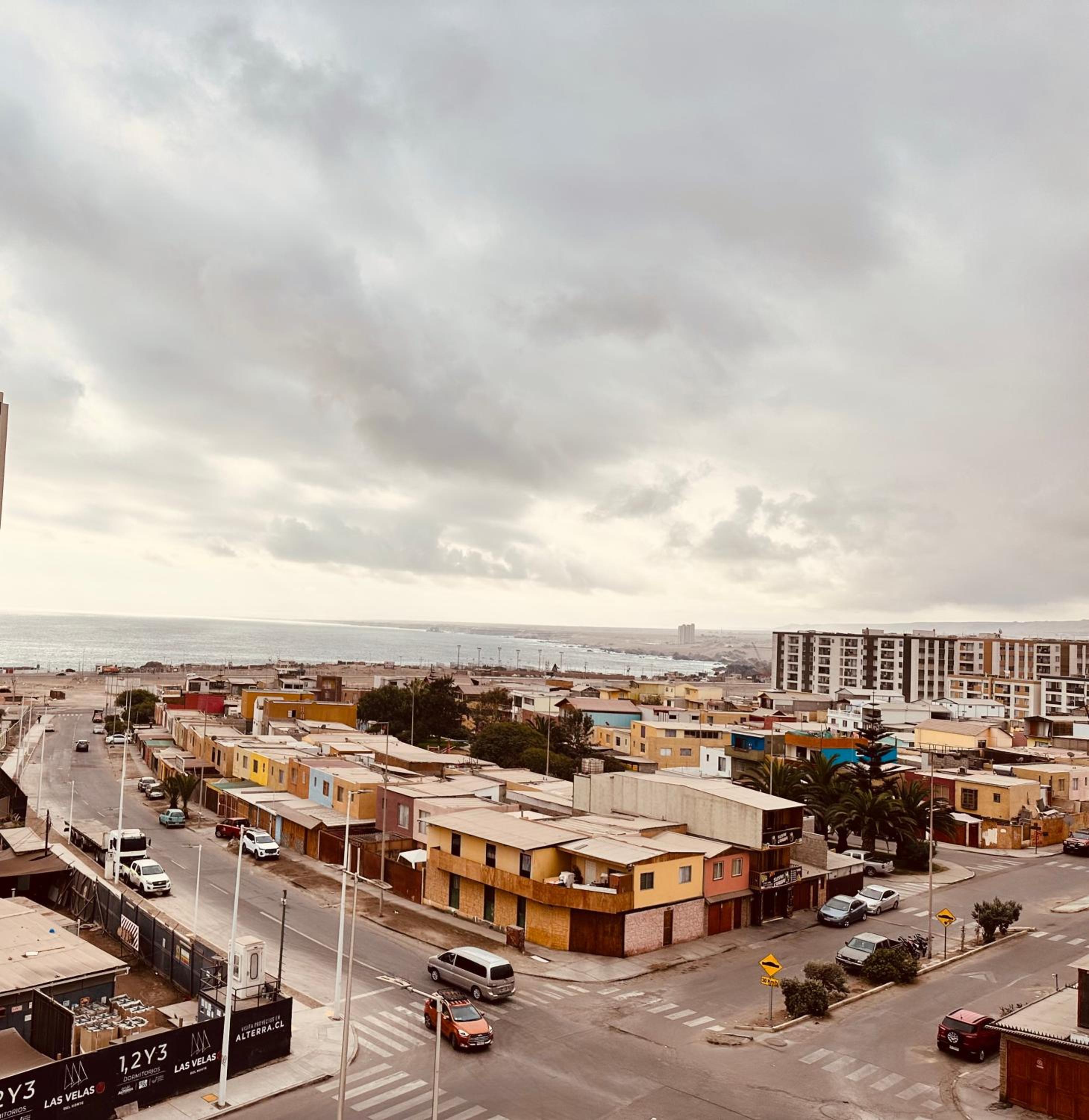 Departamento de lujo - Completamente equipado - Vista al mar Amplia Terraza - 02 Habitaciones - Parking Techado Gratis