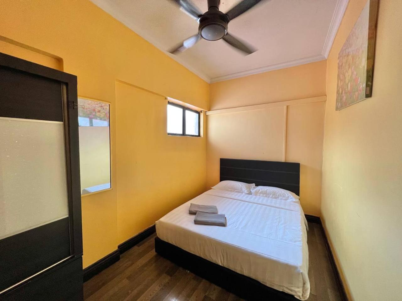 5 Bedrooms MARINA COURT PENTHOUSE KOTA-KINABALU VACATION HOME - 15 Pax photo 8