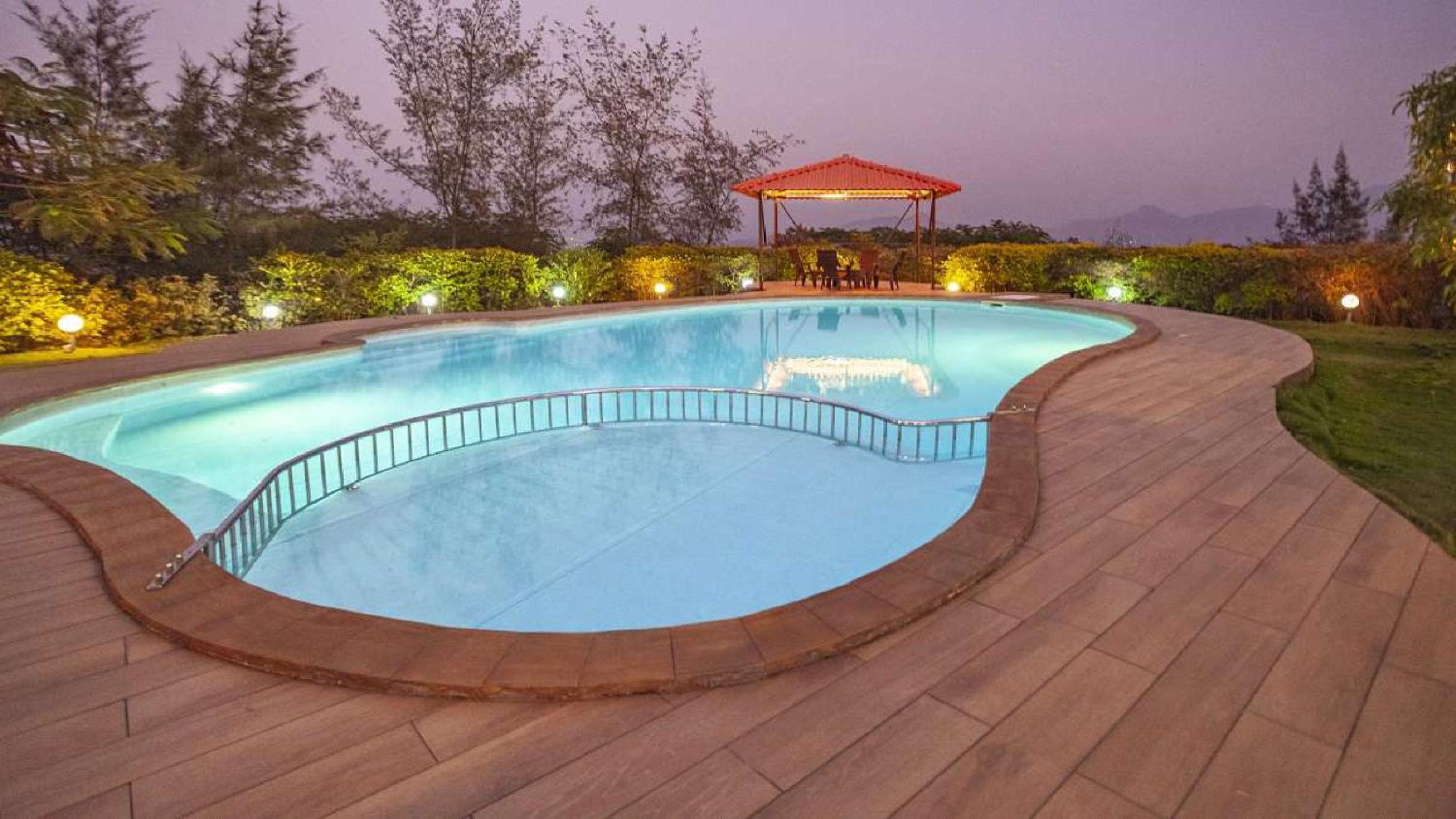 LEMON SPRINGS VILLA view 2