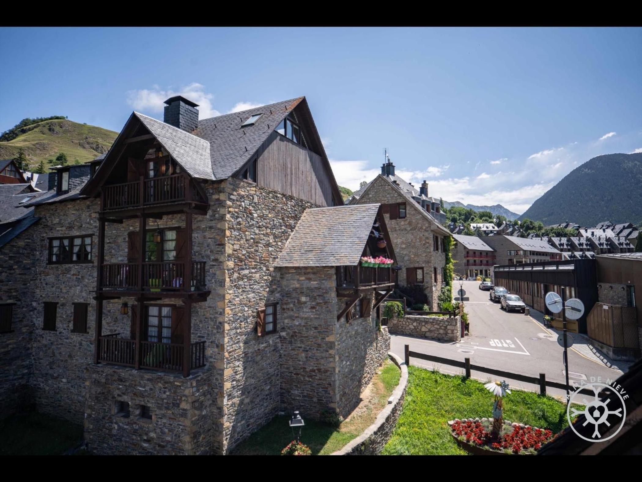 CASA SOMONT de Alma de Nieve view 5
