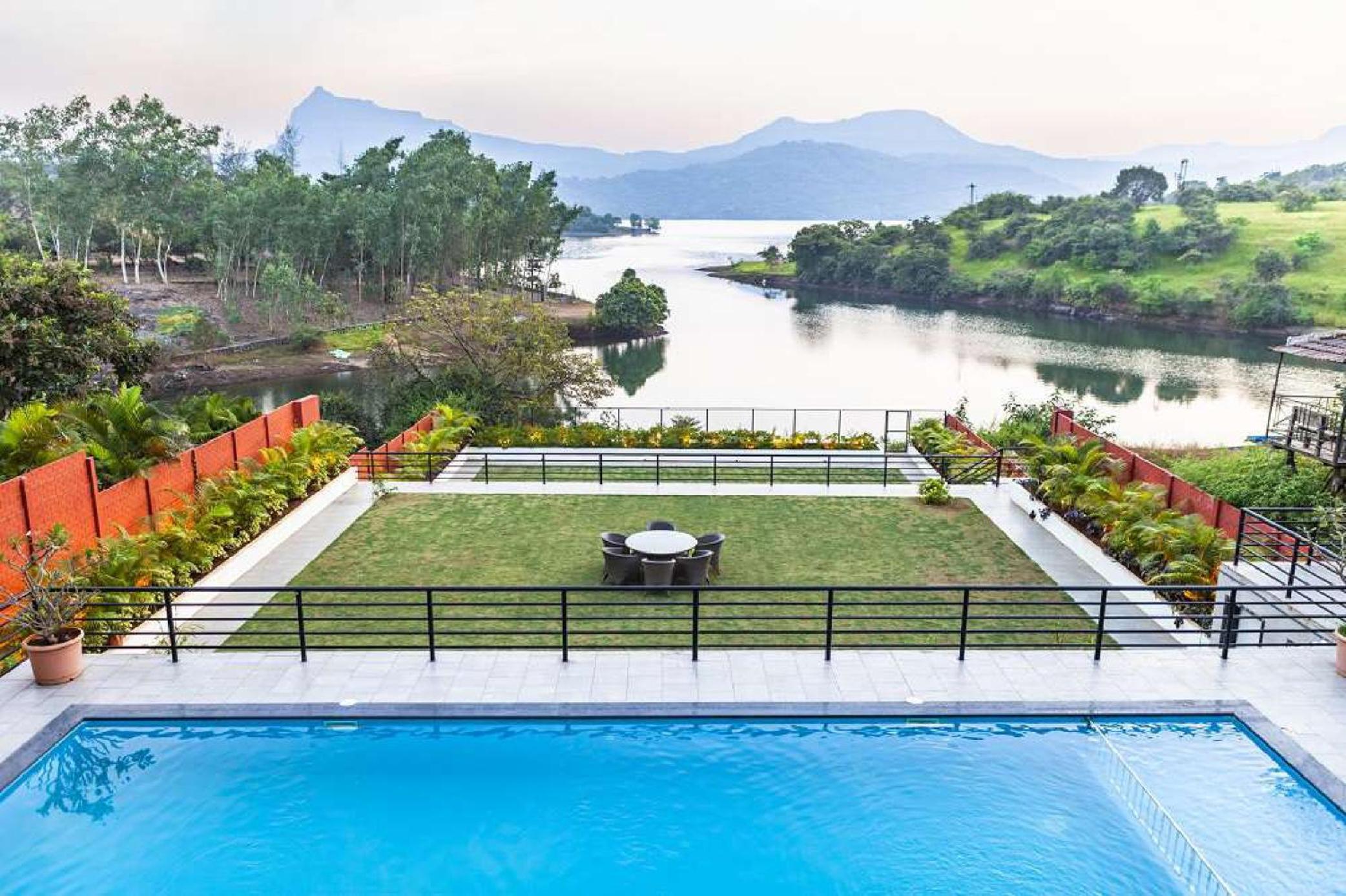 CUBAN LAKE VILLA view 4