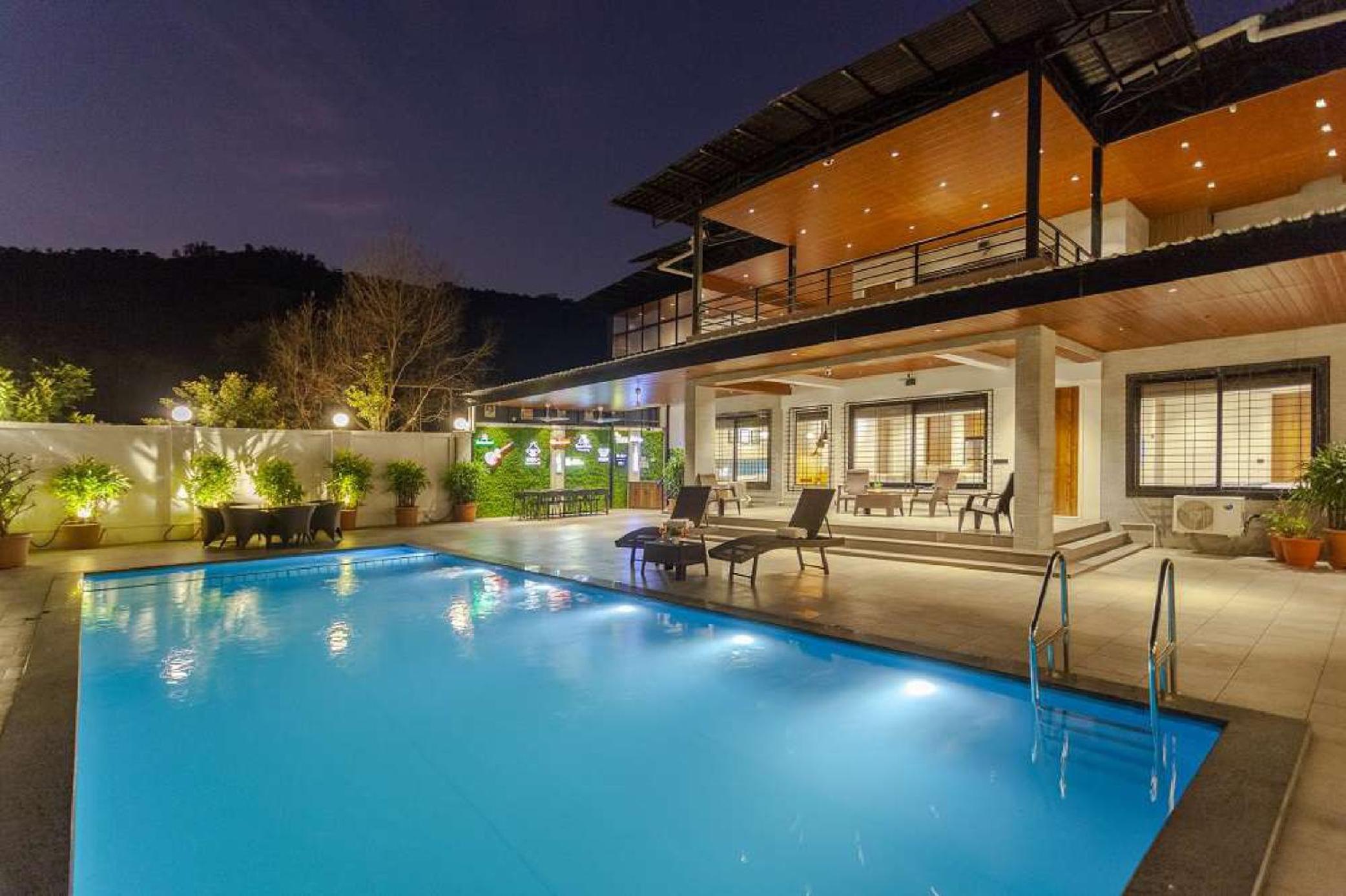 CUBAN LAKE VILLA view 3