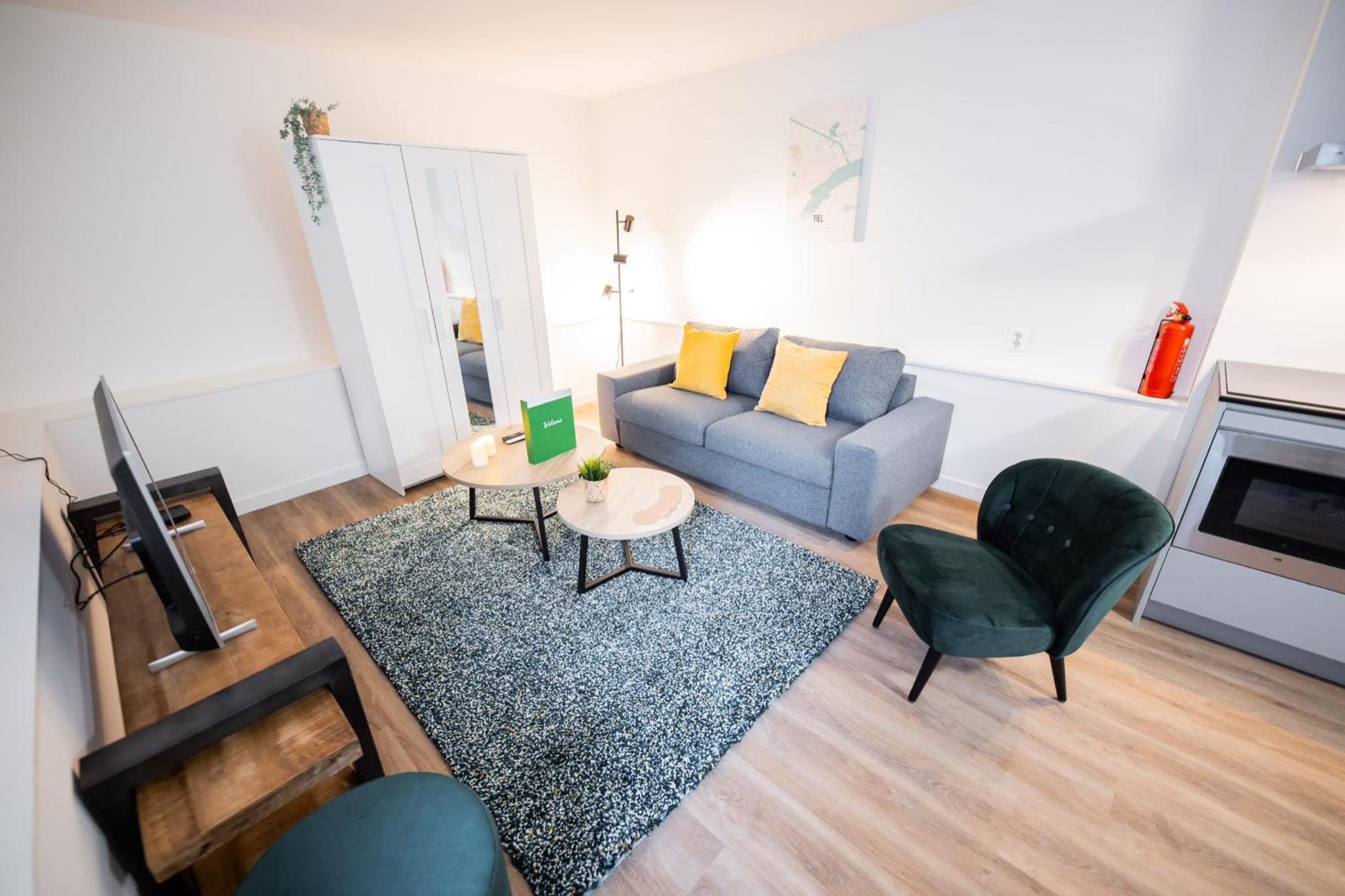 Photo 12