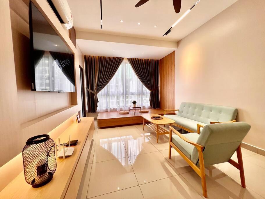 Bali New Holiday Stay@Melaka /2 room/6pax/tvbox photo 1