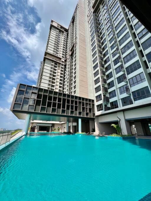 Bali New Holiday Stay@Melaka /2 room/6pax/tvbox photo 7