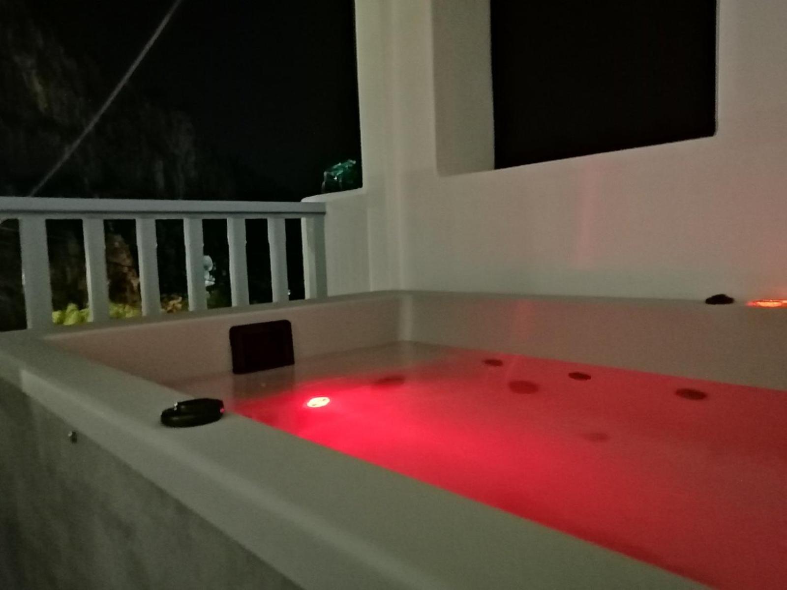Enilion Luxury Suites
