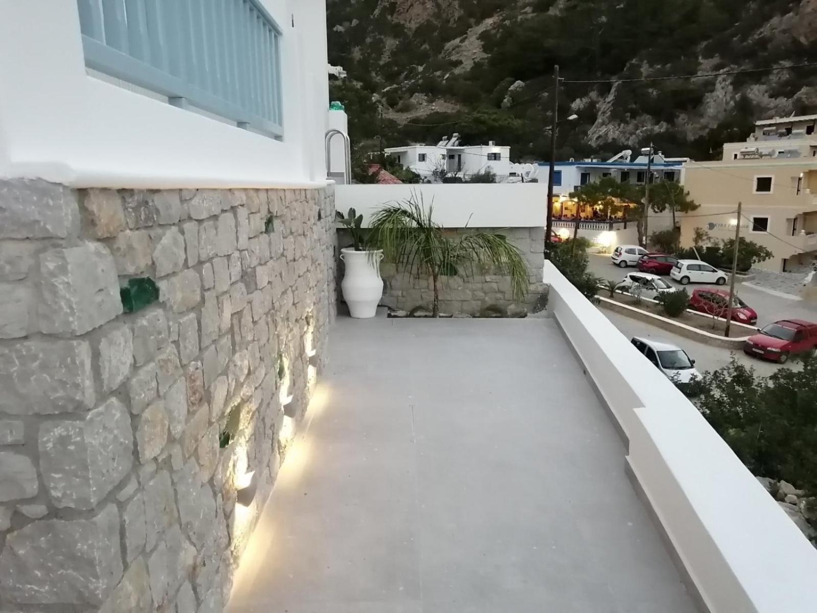 Enilion Luxury Suites