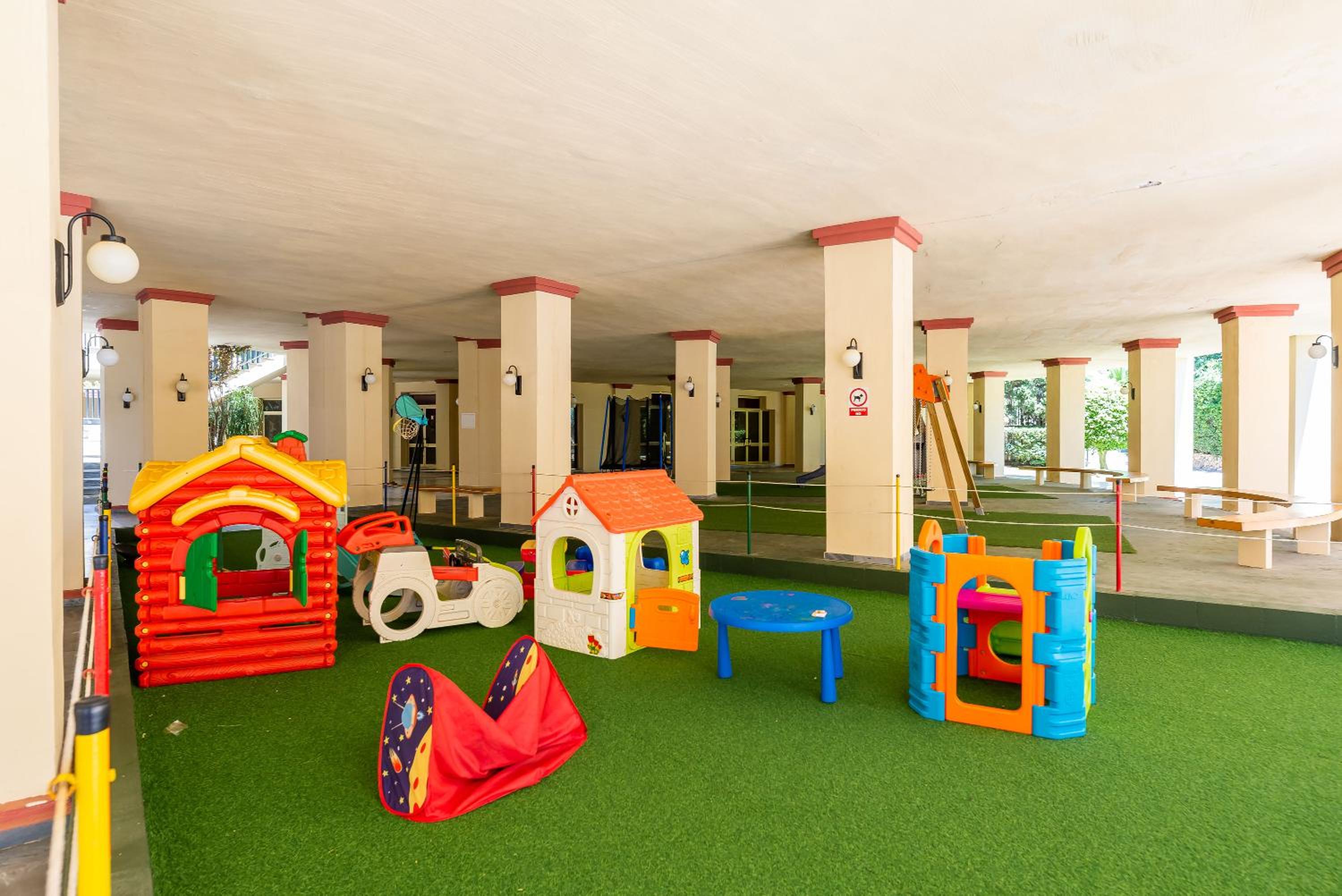 activities & amenities