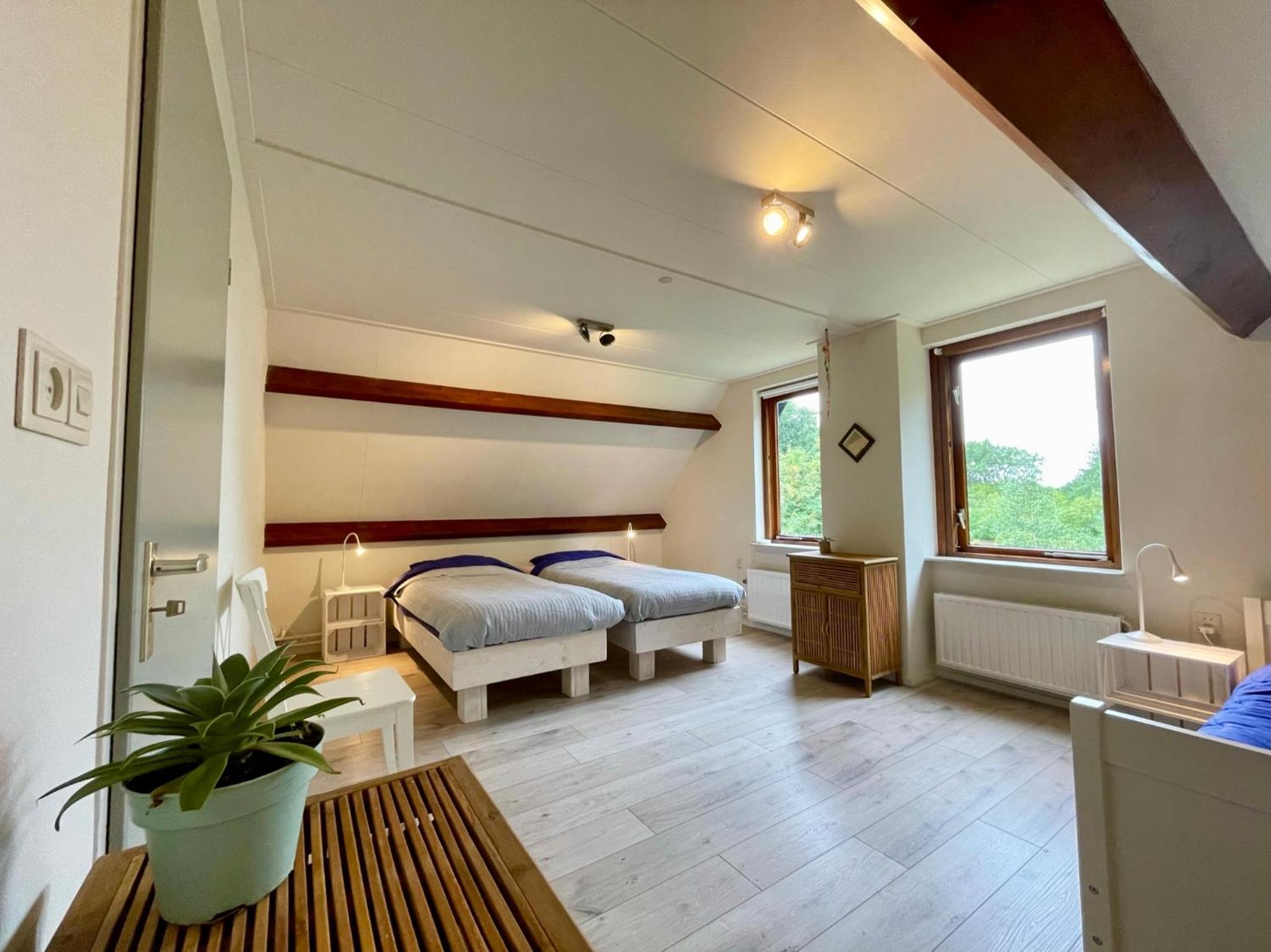 Holiday home DeZeelieuwe view 5