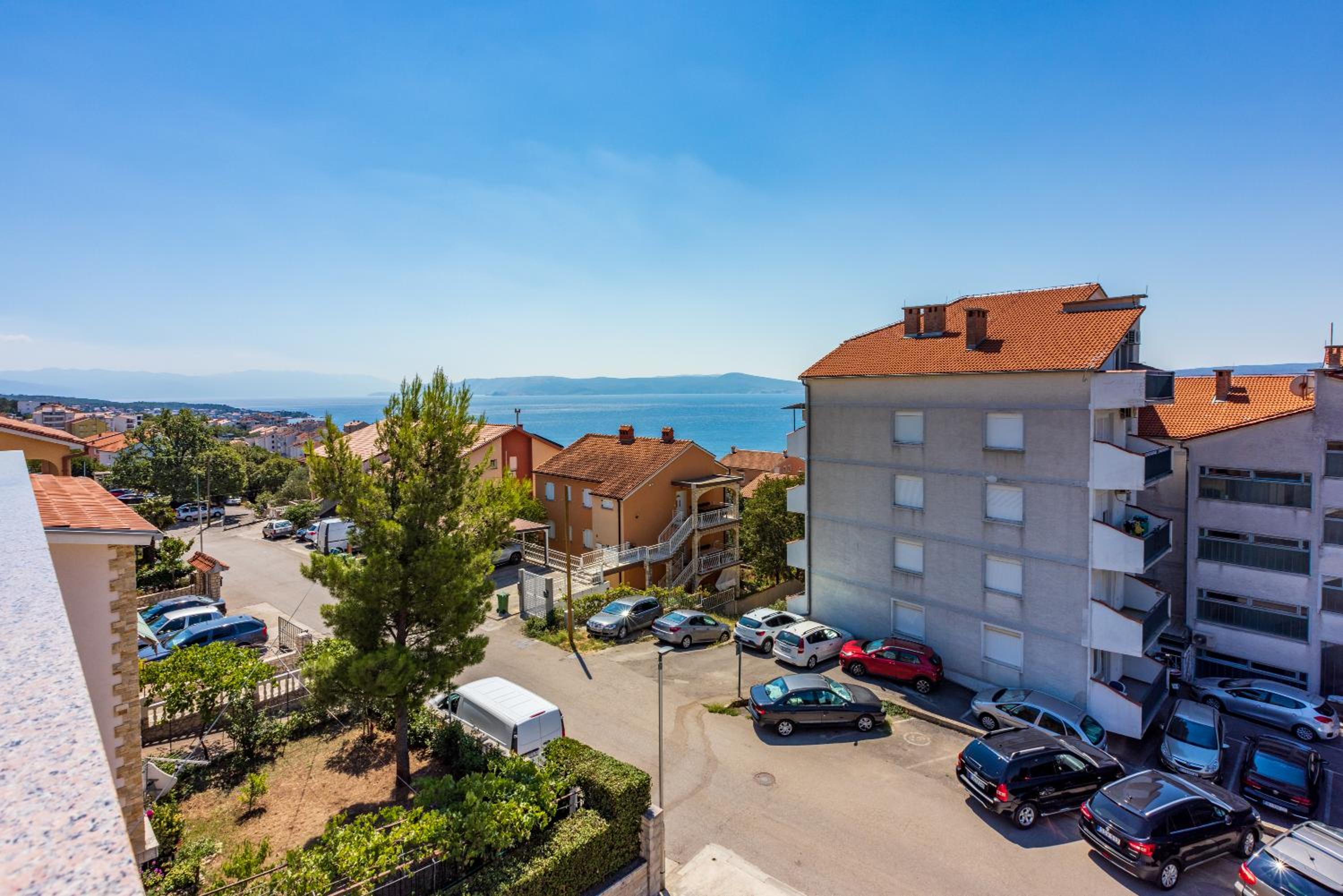 MAX Apartments