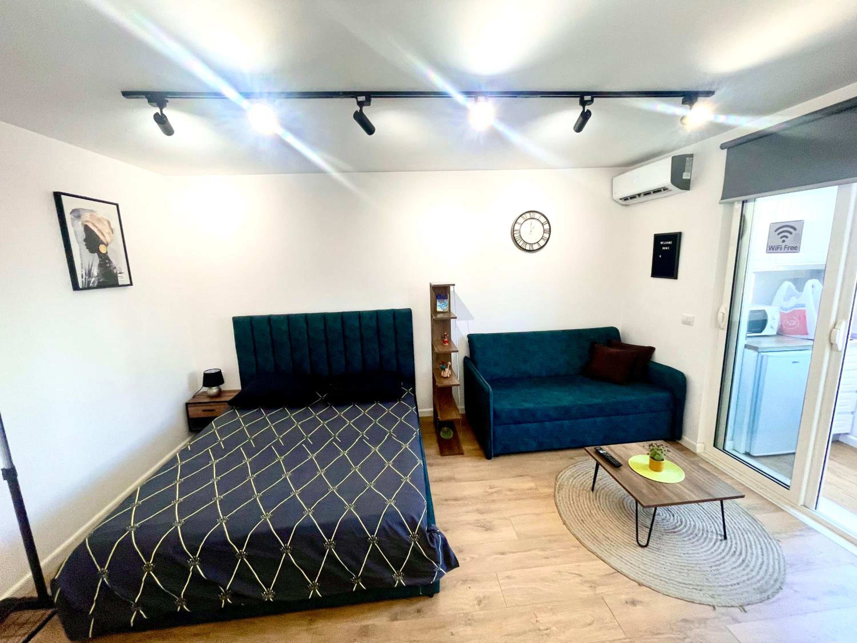 Central Studio Apartment 1, Tirana