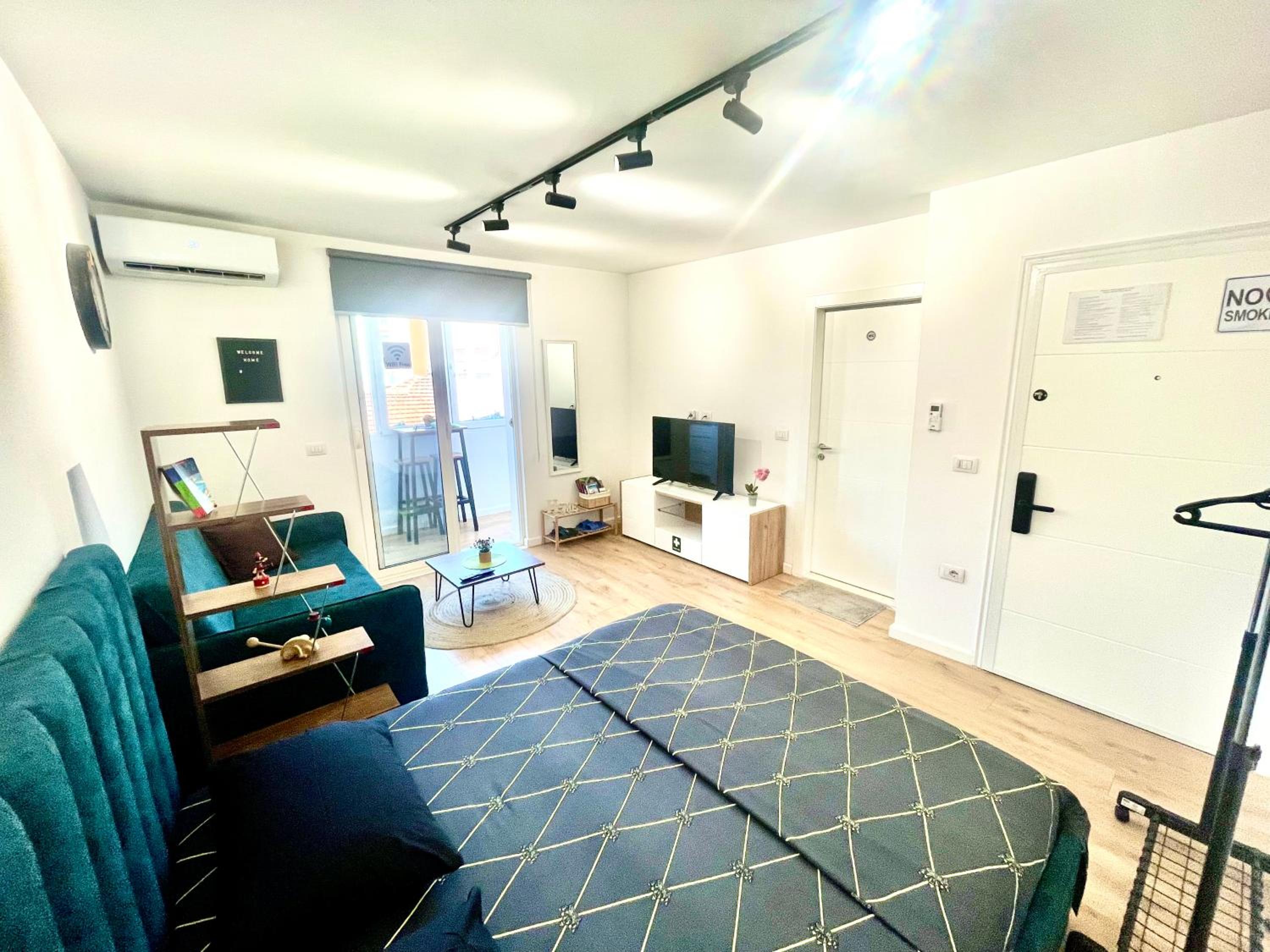 Central Studio Apartment 1, Tirana