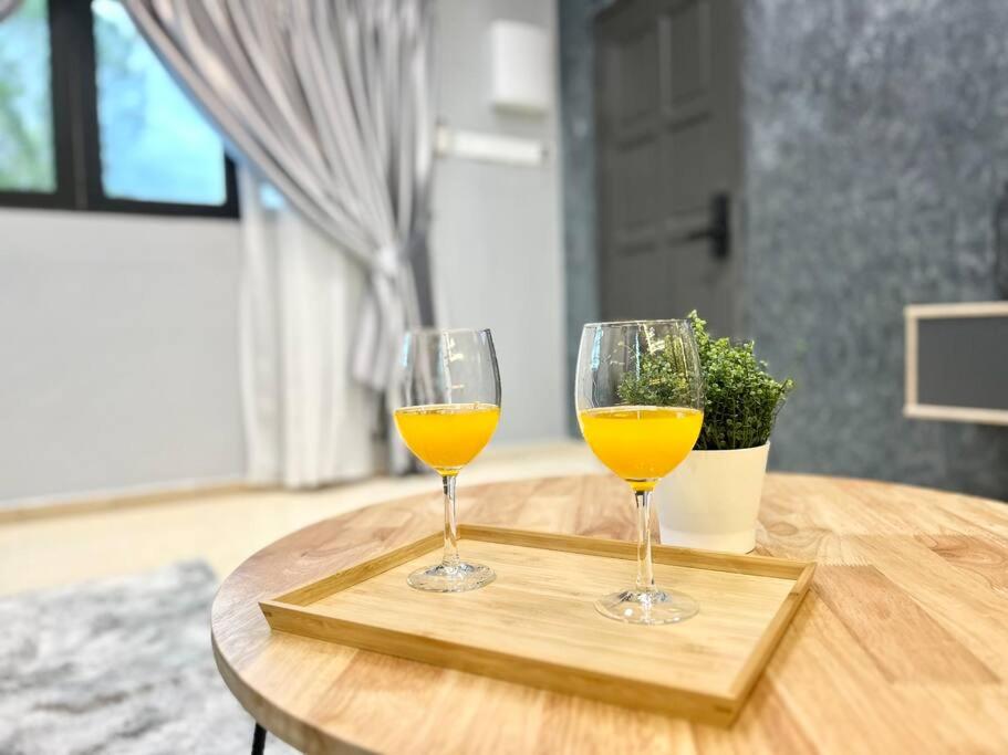 Klebang Melaka Private Pool 12pax-4BR-Sing K-Coway photo 2