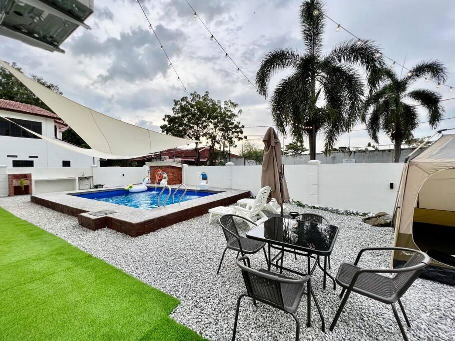 Klebang Melaka Private Pool 12pax-4BR-Sing K-Coway photo 6