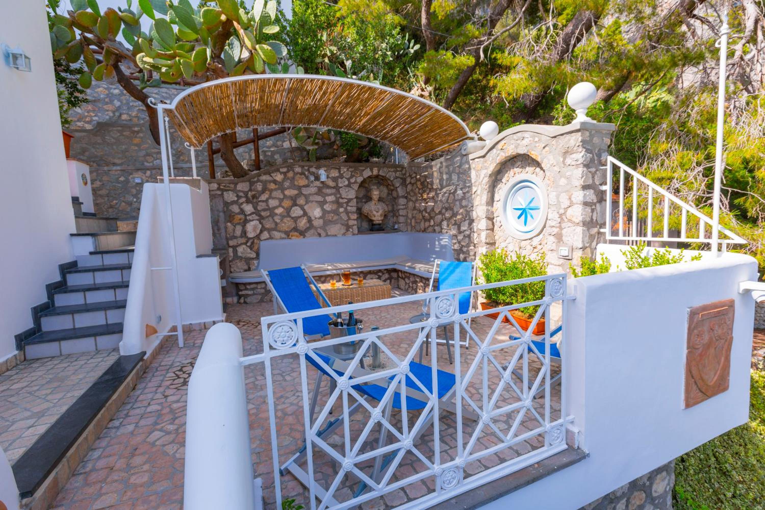Faraglionensis MonaconeHouse Villa