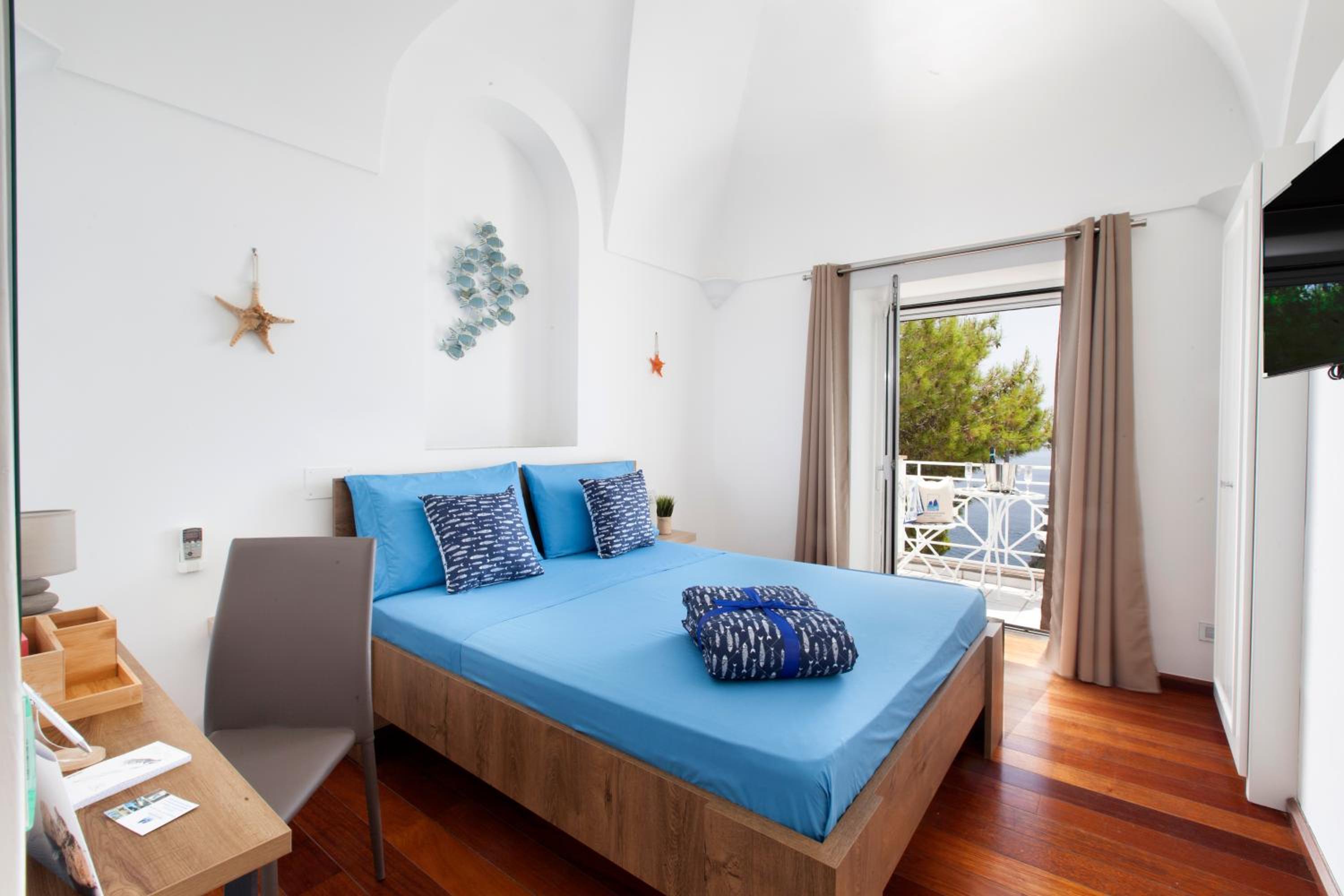 Faraglionensis MonaconeHouse Villa