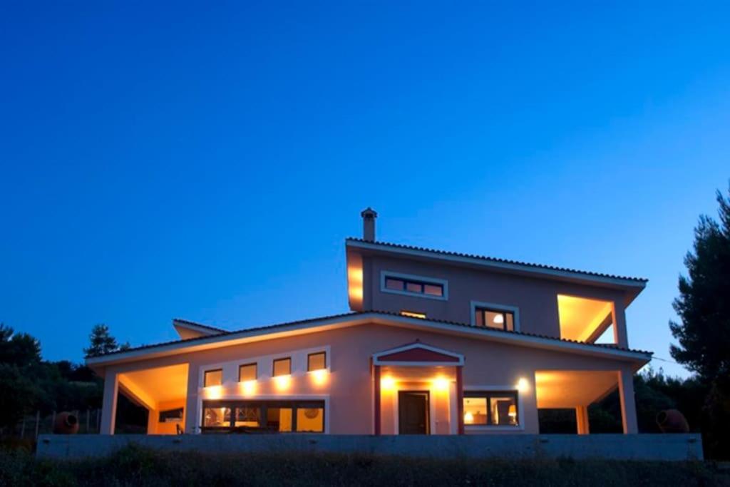 Modern Beachfront Villa in North Evia, Greece!