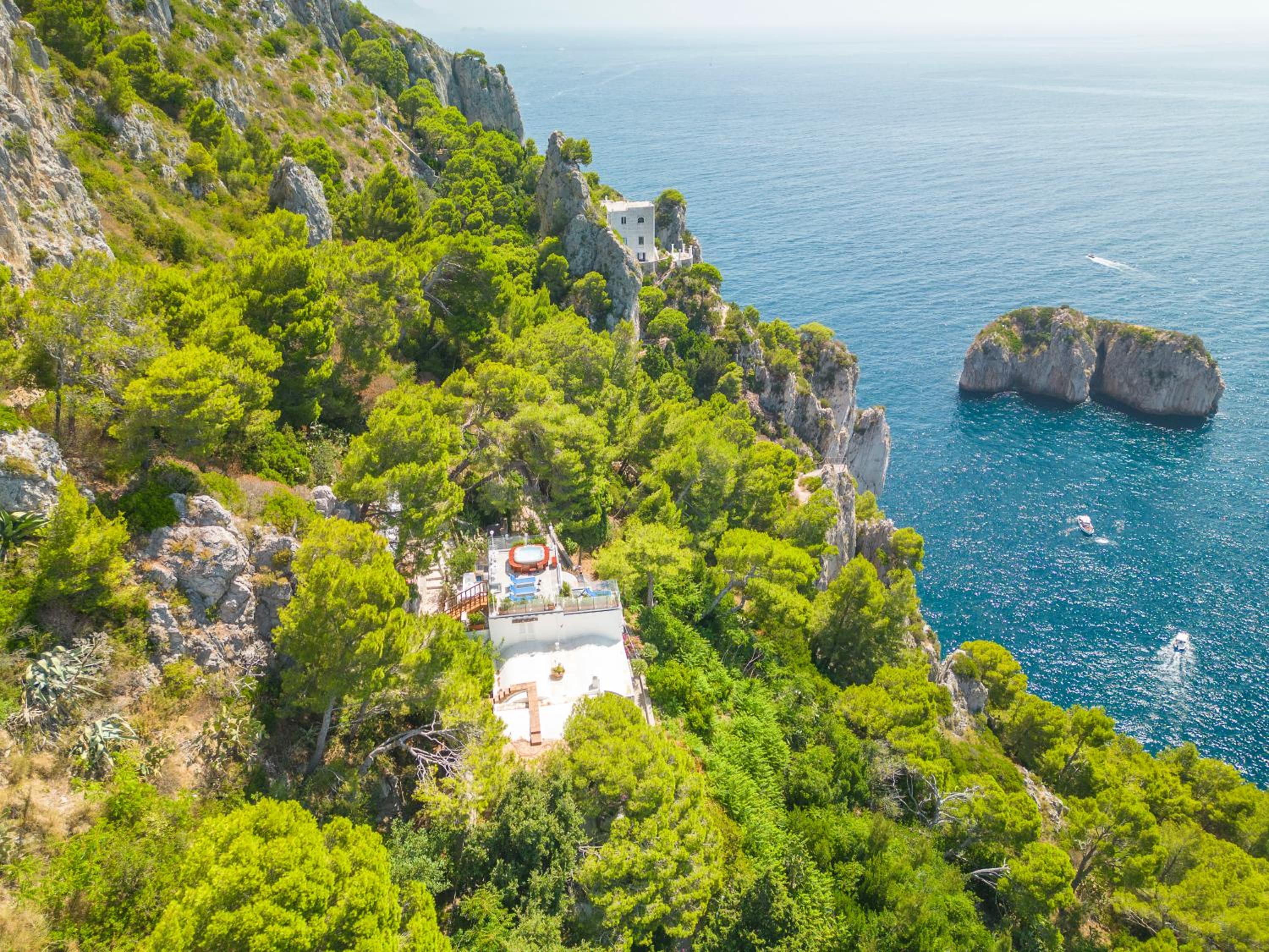 Faraglionensis MonaconeHouse Villa