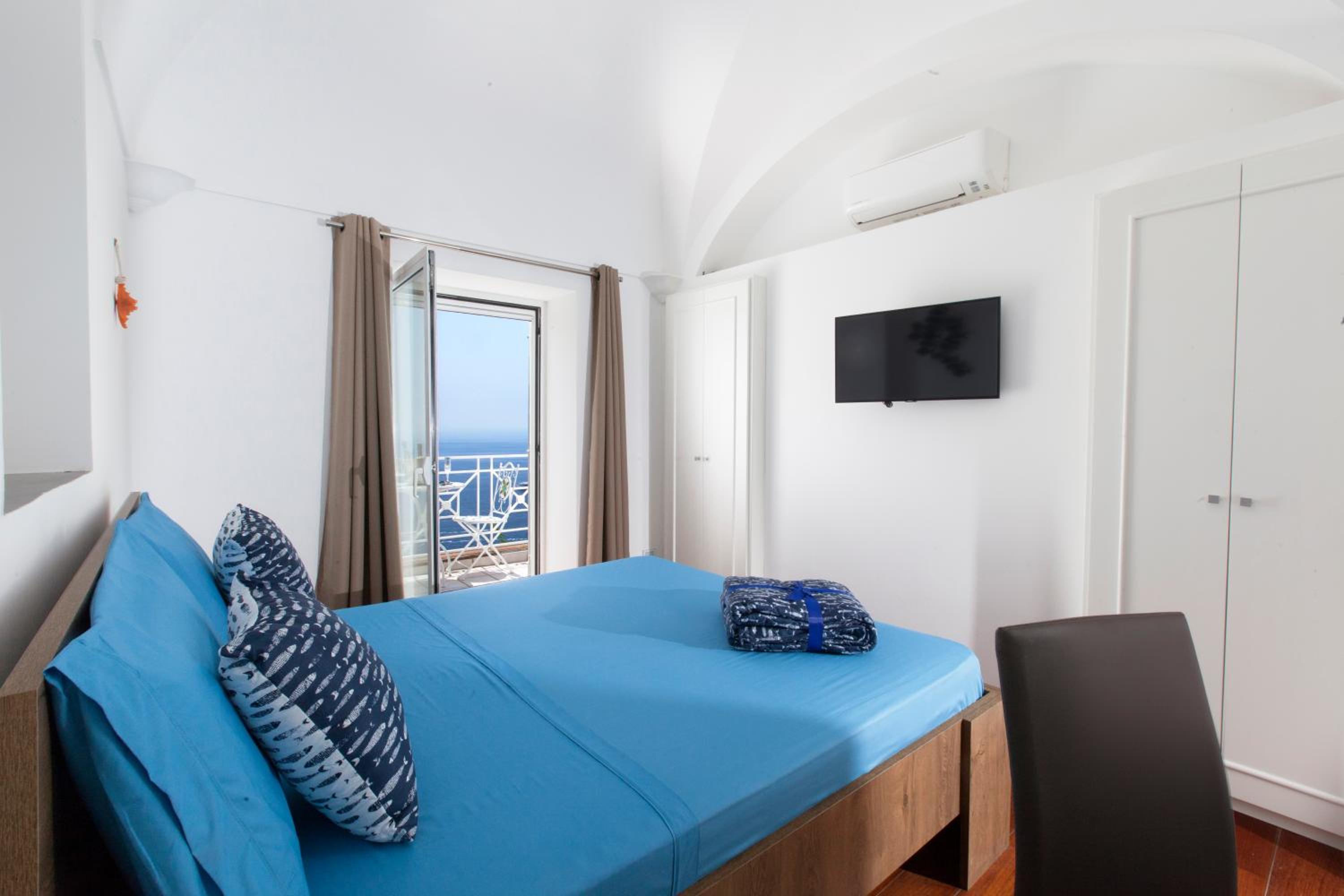 Faraglionensis MonaconeHouse Villa
