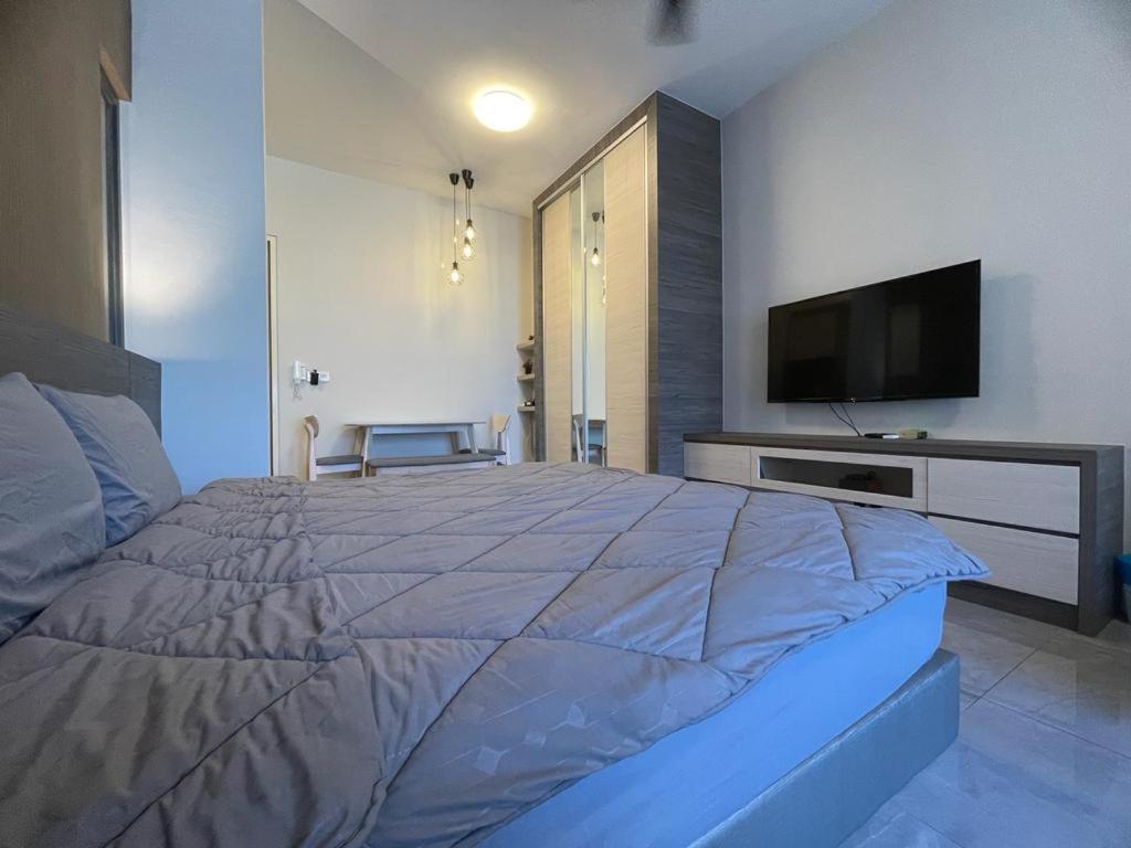 Imperio.Res - Near to Jonker & Mall - Pool View photo 8