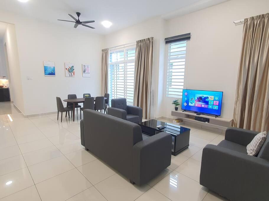 JOVIAL SingleStorey Bungalow 4Room10Pax `Alma photo 6