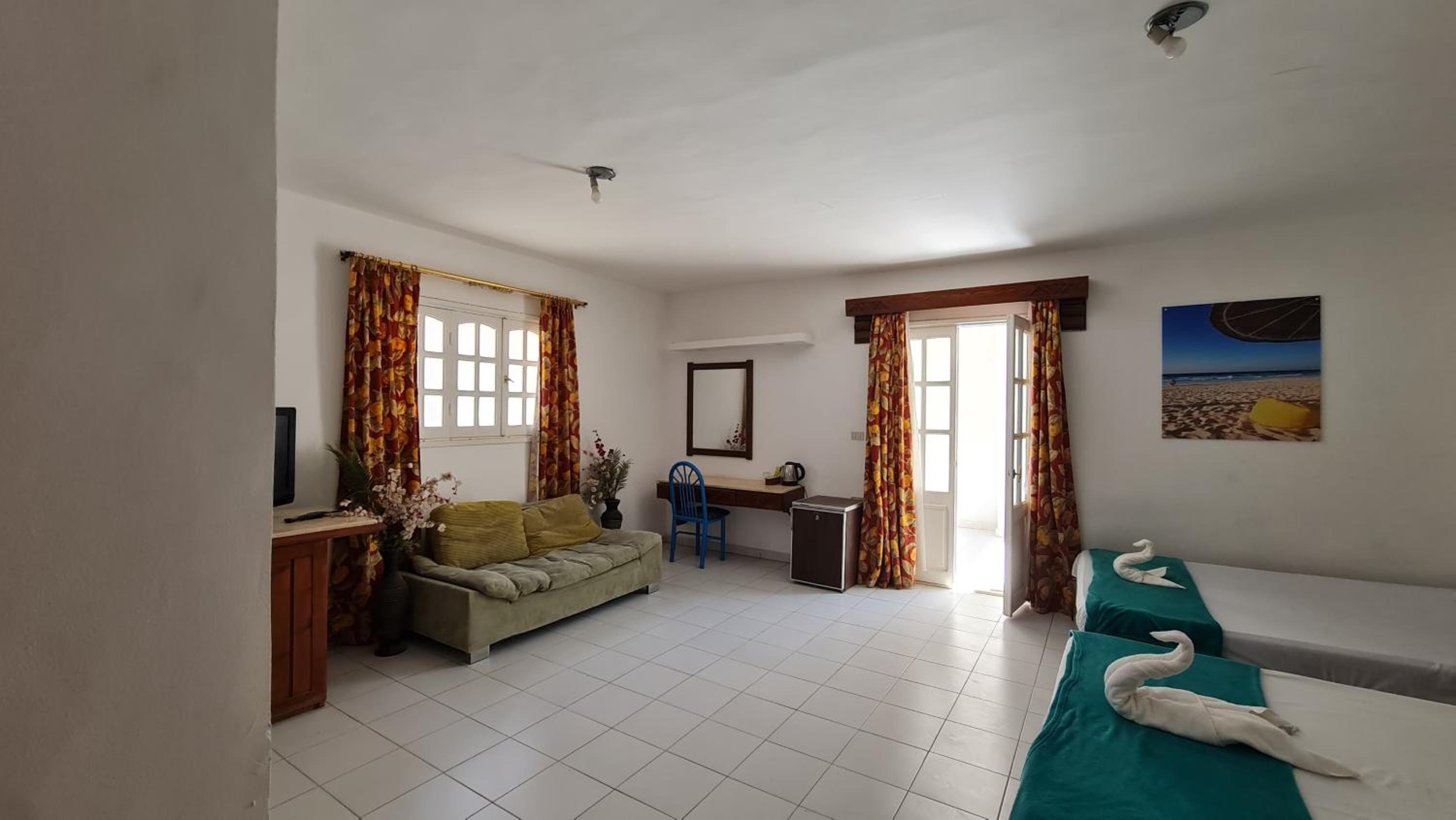 Zak Inn Residence