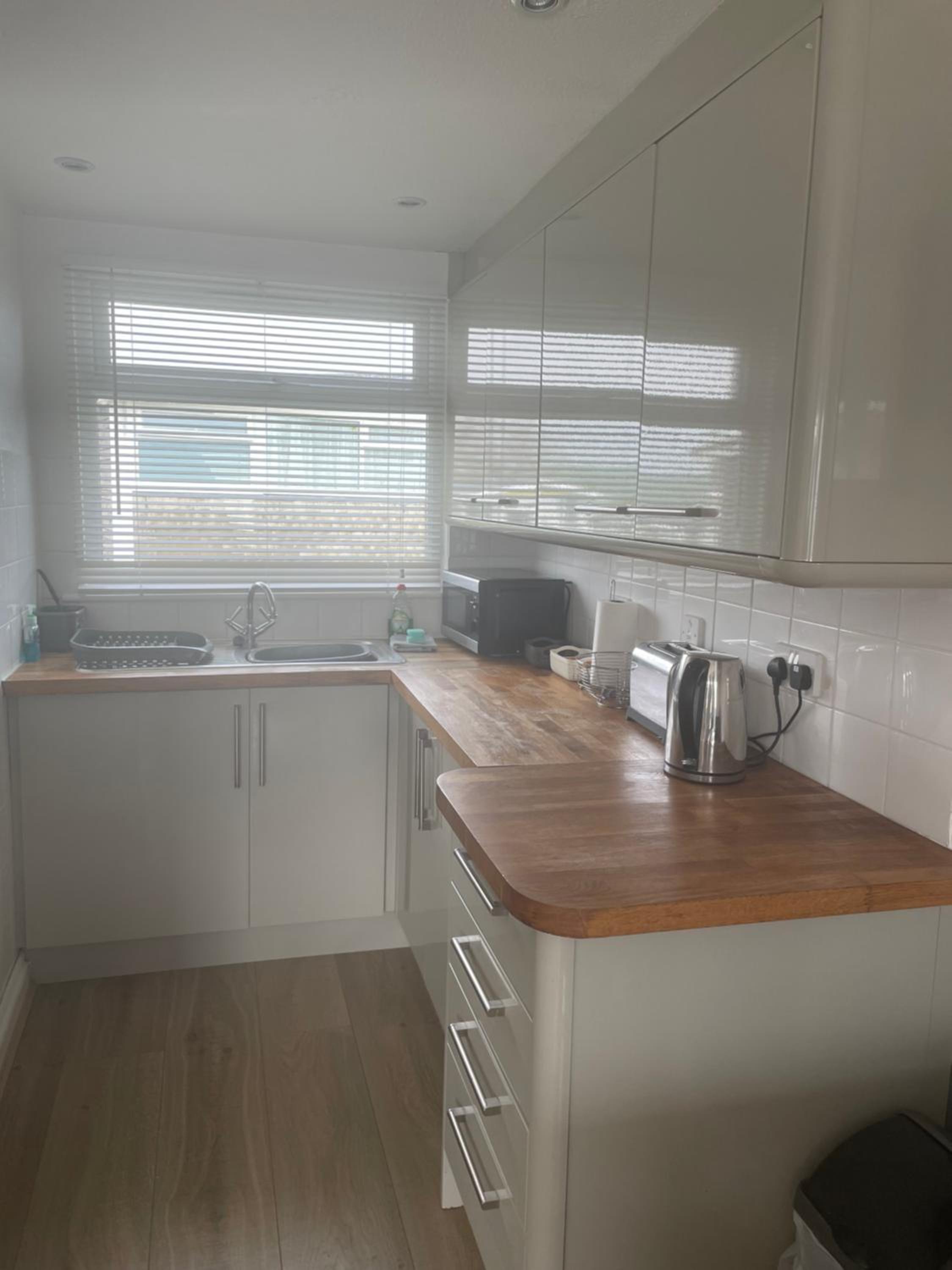 Chalet Bonair Spacious comfortable 2 Bedroom Chalet sleeping 4 Dartmouth view 2