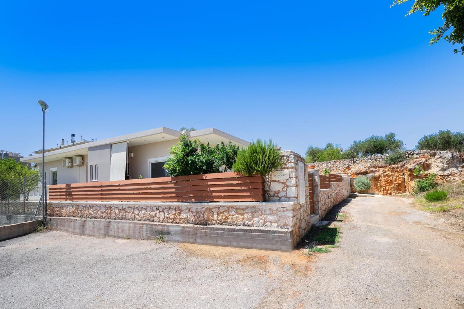 Vrahokipos Villa