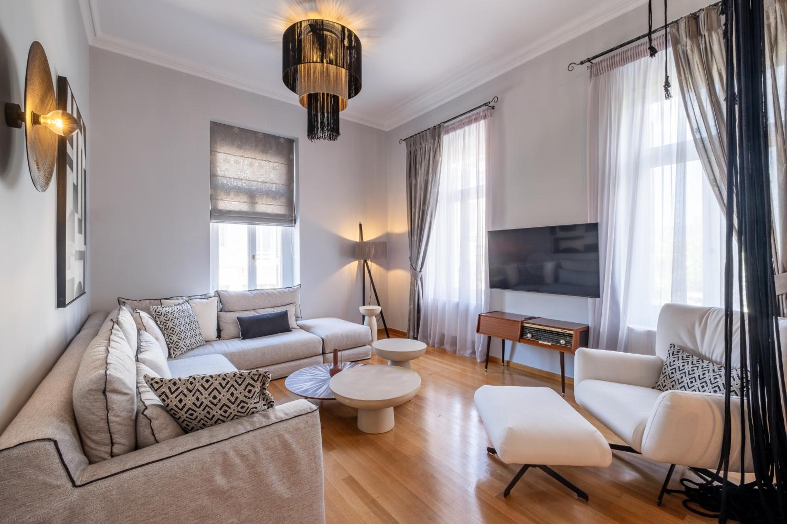 Thiseas Luxury Apartment