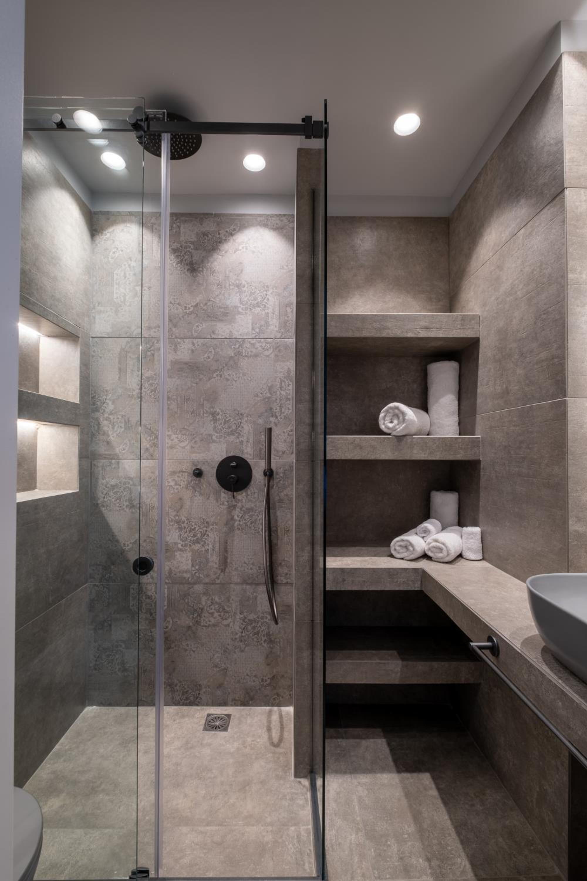 Thiseas Luxury Apartment